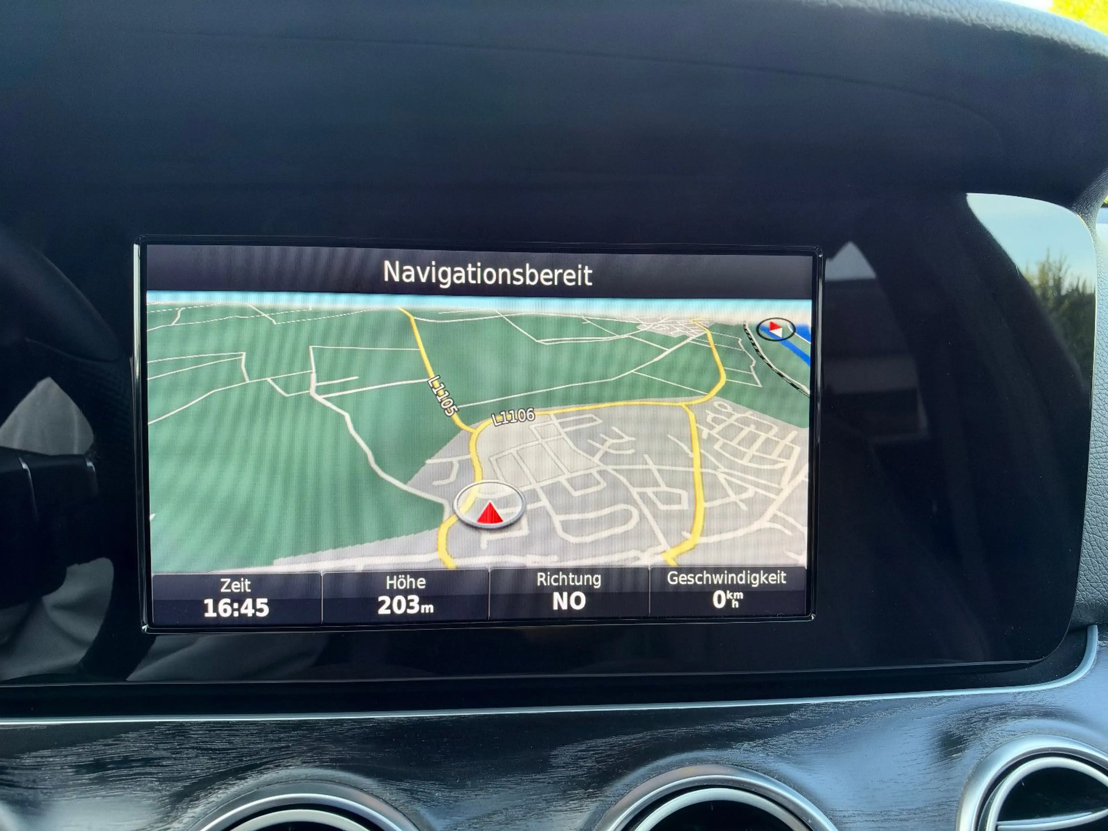 Mercedes-Benz E 220 d T Automatik/LED/EURO6 — photo 13