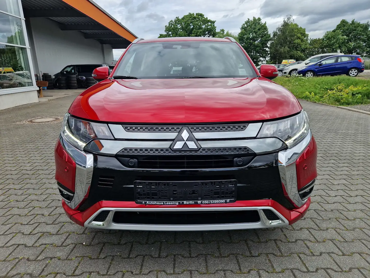 Mitsubishi Outlander PHEV Top 4WD Rot - 2