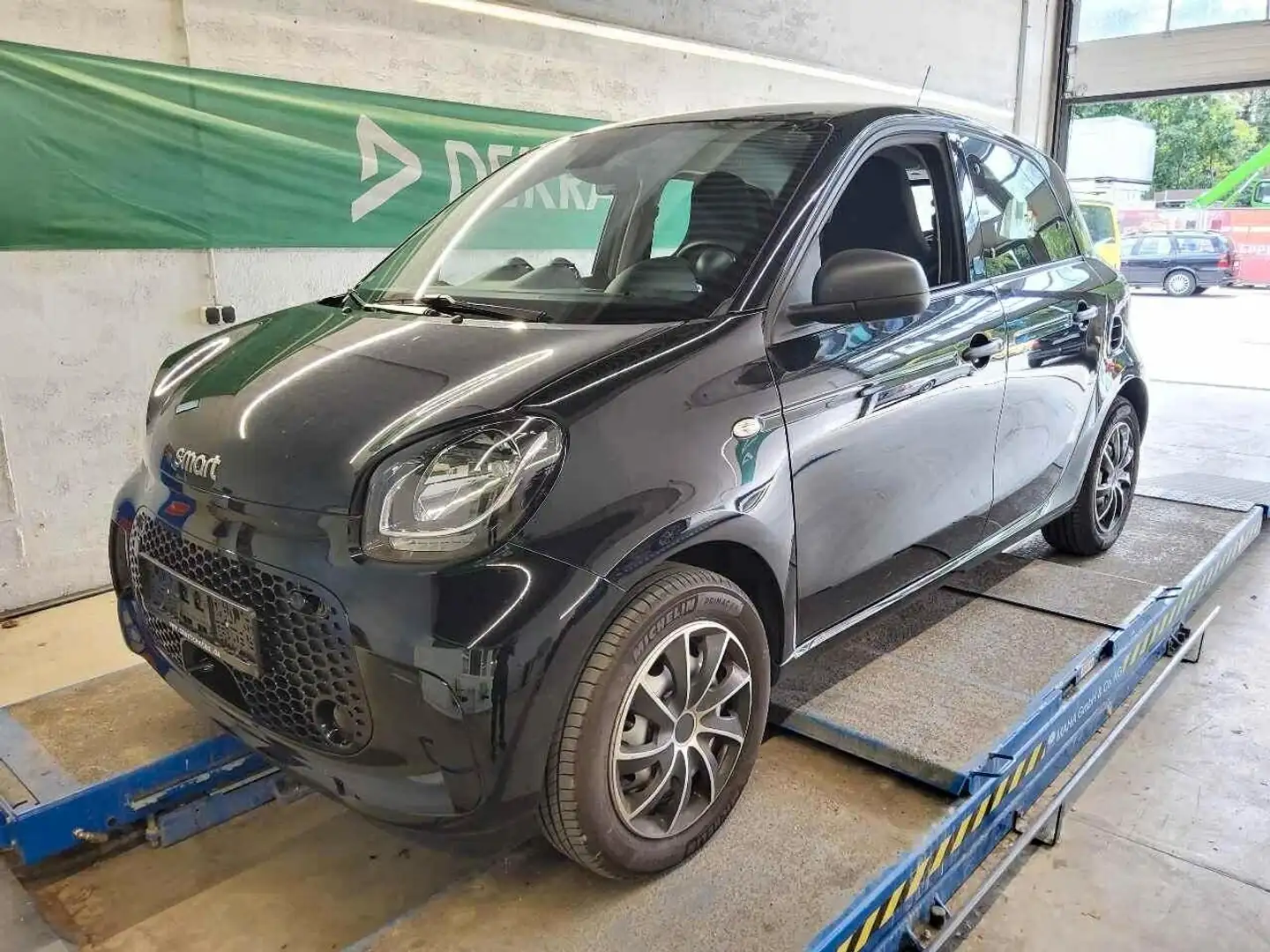 smart forFour forfour electric drive / EQ 5 Türen Schwarz - 1