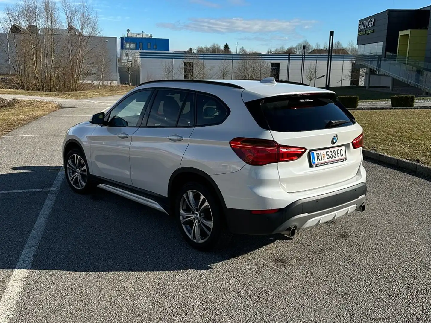 BMW X1 X1 xDrive 20d Sport Line Aut. Sport Line Weiß - 2