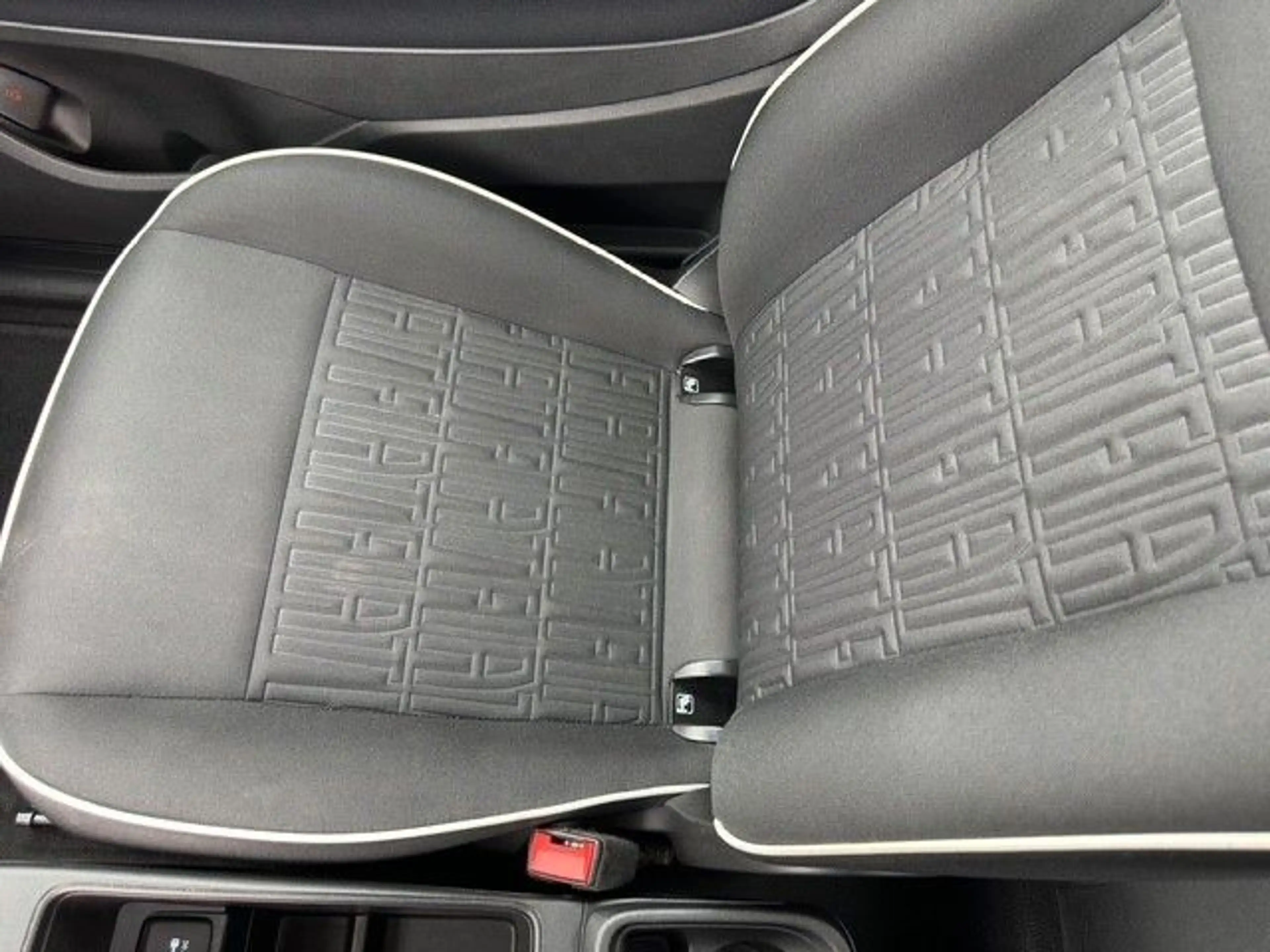 Fiat 500e 23,8kWh Action KLIMA — photo 9