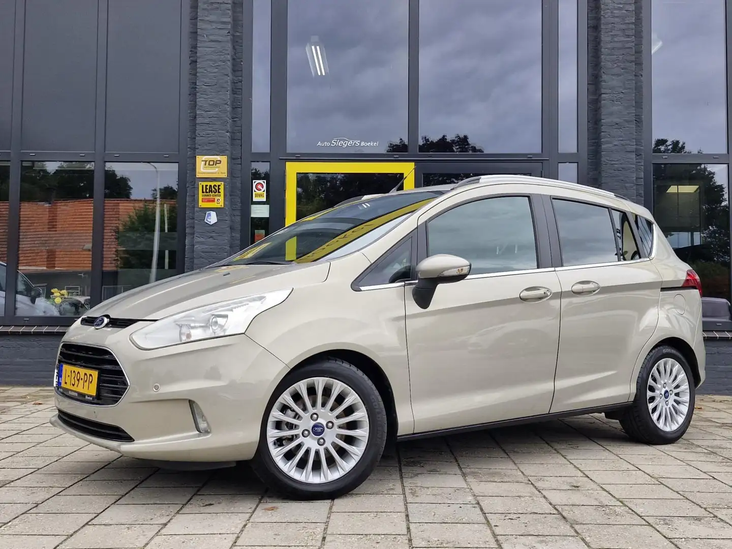 Ford B-Max 1.0 EcoBoost Titanium | Trekhaak | Parkeer Sensore Gris - 1