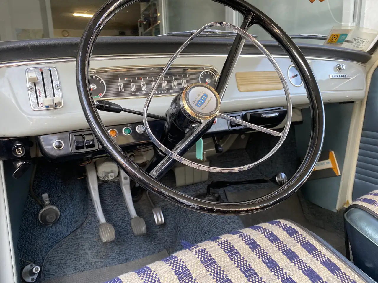 Opel Kadett Lusso, foto 11