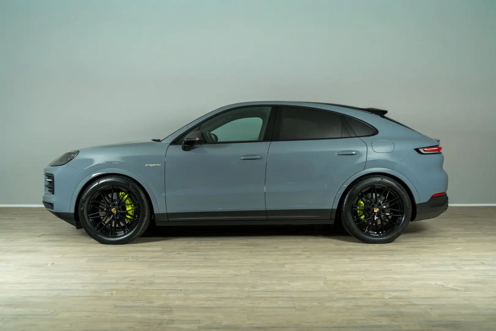 Porsche Cayenne E-Hybrid Coupé Grau - 2