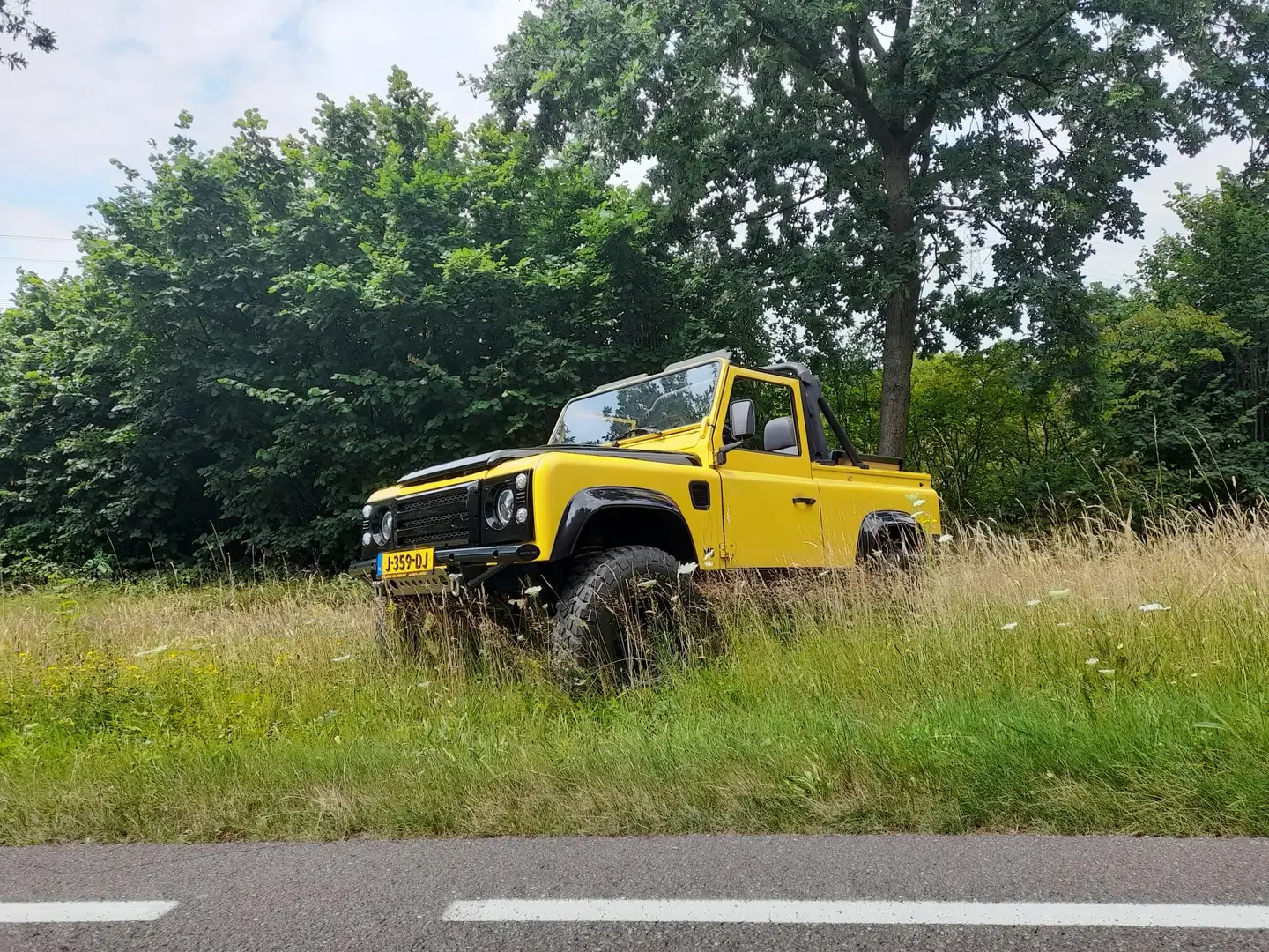 Land Rover Defender Typ 90 Жовтий - 1