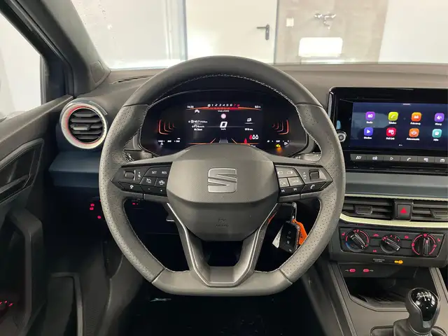 Seat Ibiza view 8