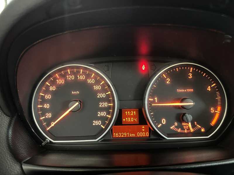 BMW 120 d Cabrio Sport M-Paket*XENON*Teilleder*Tempomat... — photo 29