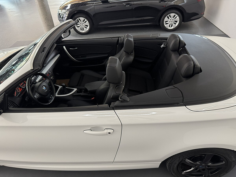 BMW 120 d Cabrio Sport M-Paket*XENON*Teilleder*Tempomat... — photo 16