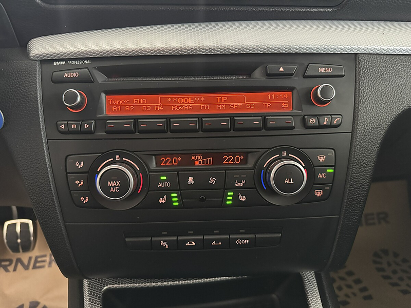 BMW 120 d Cabrio Sport M-Paket*XENON*Teilleder*Tempomat... — photo 9