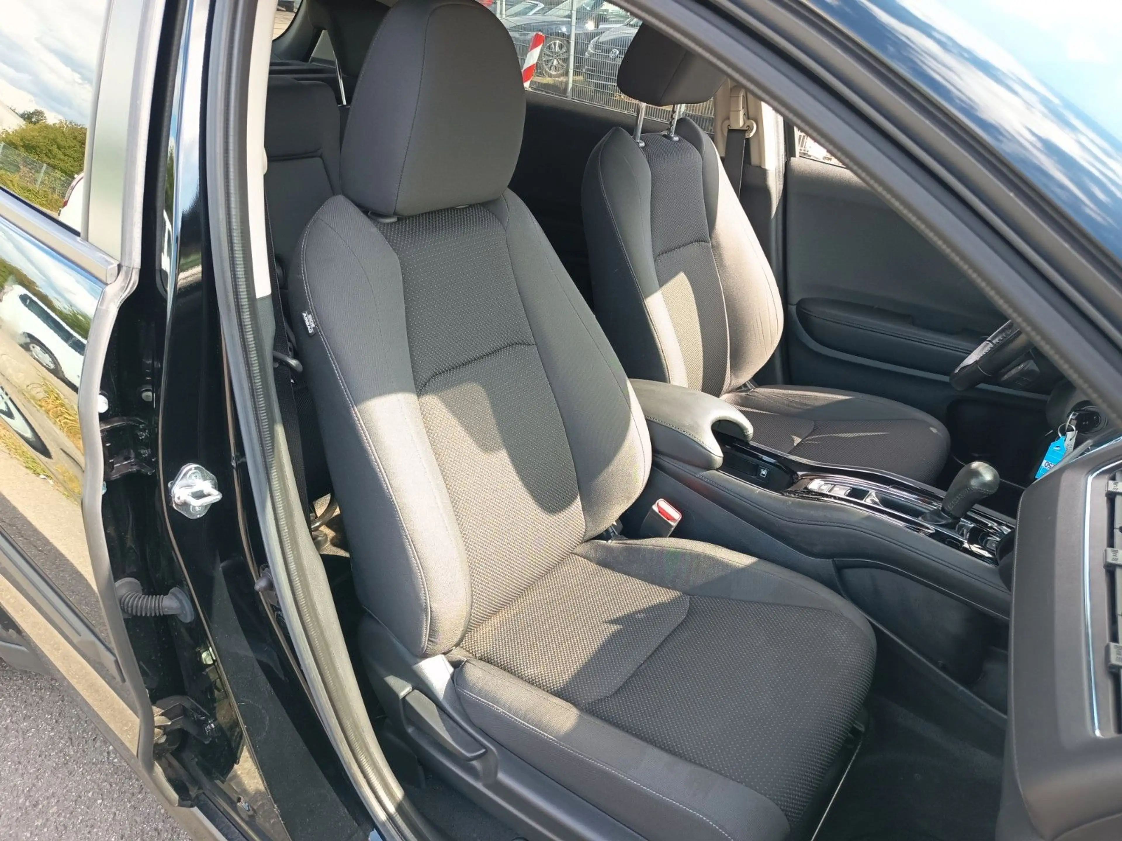 Honda HR-V Elegance — photo 11