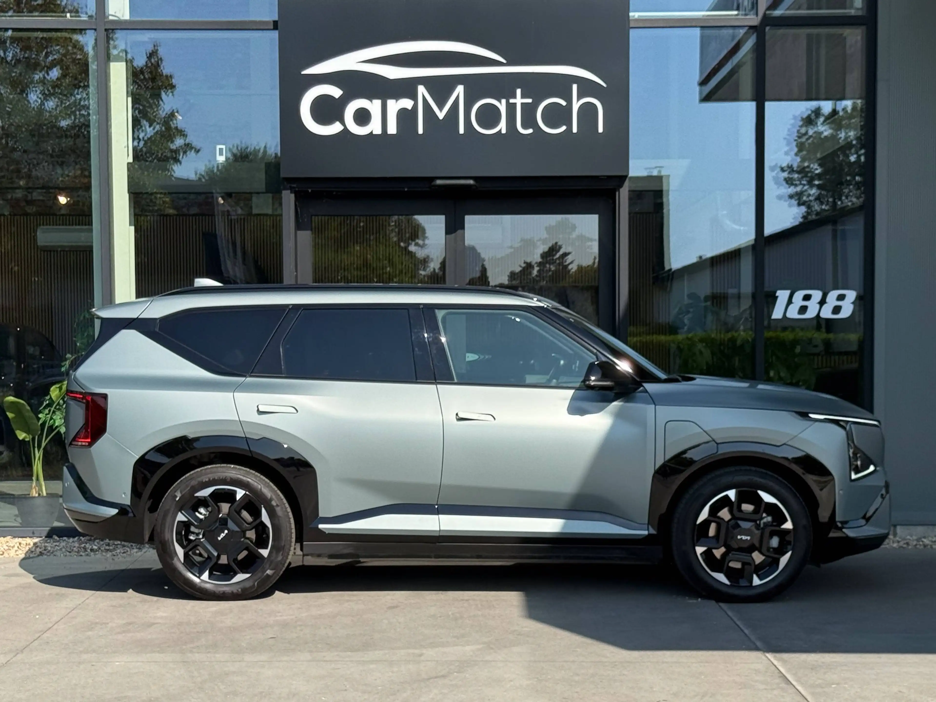 Kia EV5 GT Line Launch Edition - PANO | VENTI | HUD | 360° | H&K — photo 4