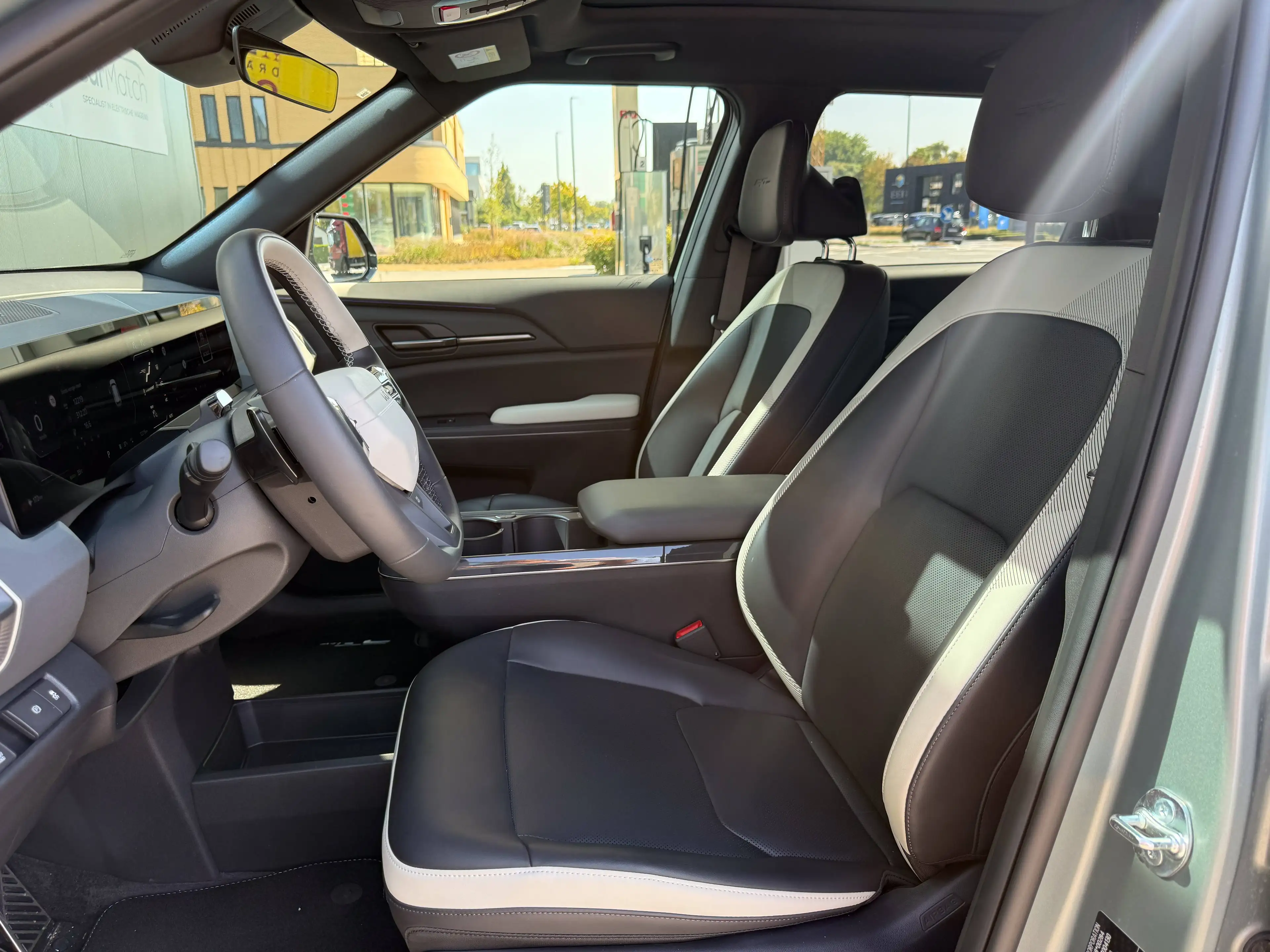 Kia EV5 GT Line Launch Edition - PANO | VENTI | HUD | 360° | H&K — photo 9