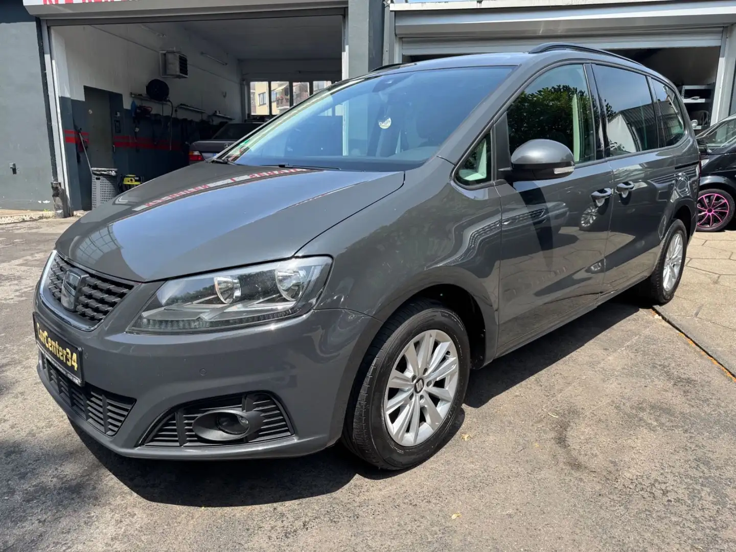 SEAT Alhambra Style*1 HAND*GEPFLEGT Grigio - 1