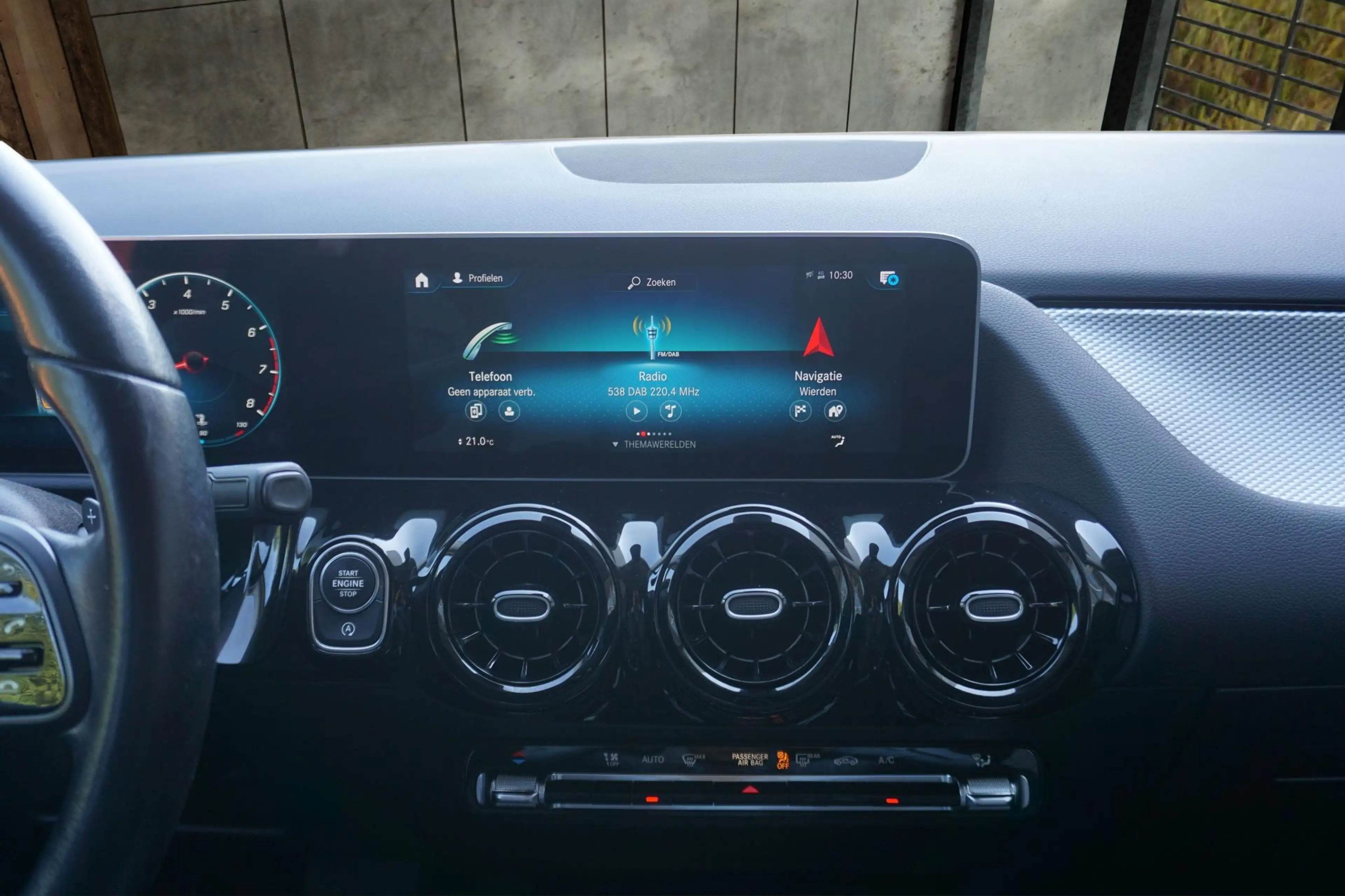 Mercedes-Benz GLA 200 Business Solution Trekhaak | Dodehoek assistent | — photo 15