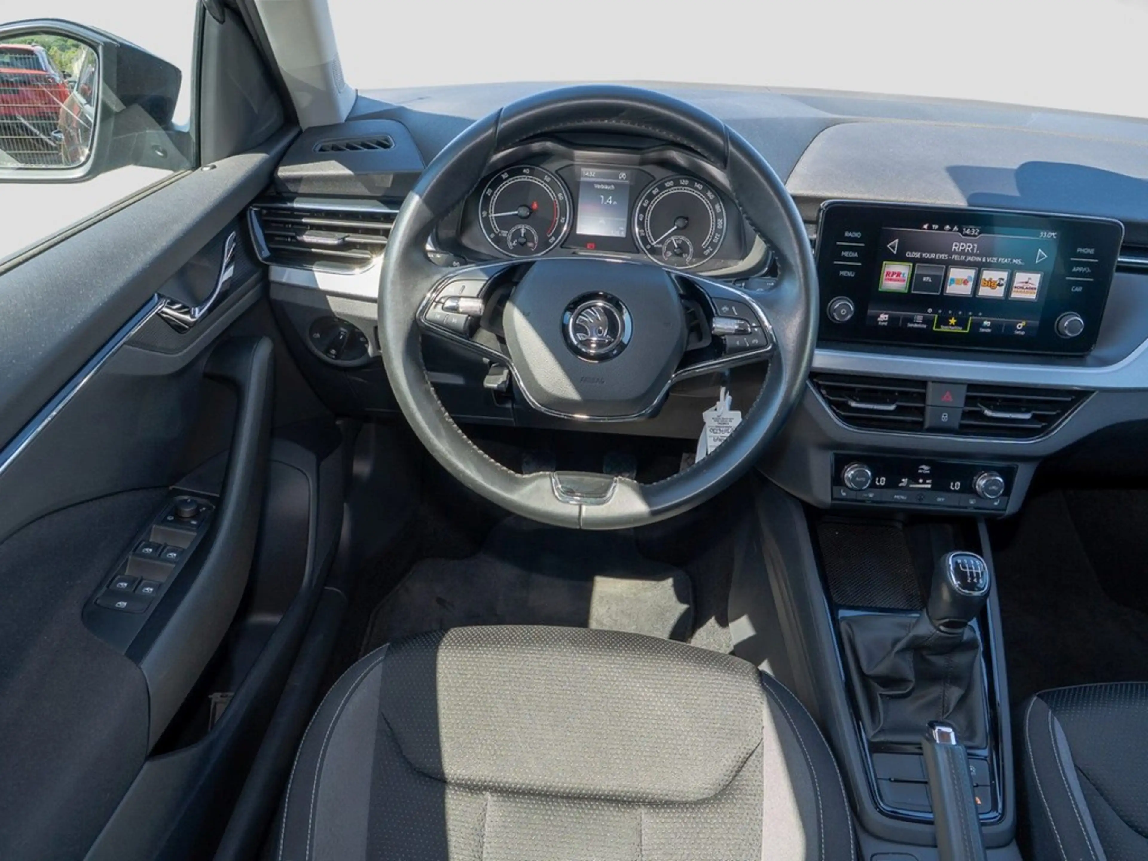 Skoda Kamiq 1.5 TSI Tour LED, SmartLink — photo 10