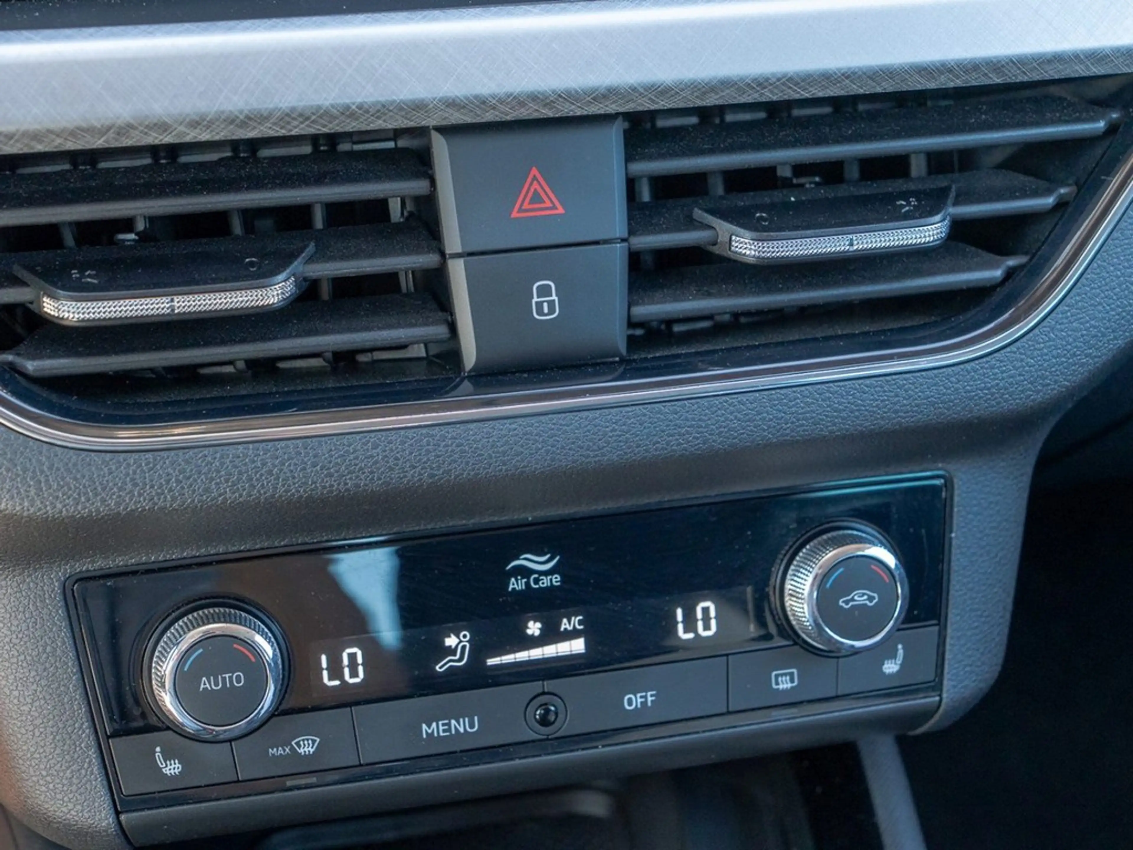 Skoda Kamiq 1.5 TSI Tour LED, SmartLink — photo 11