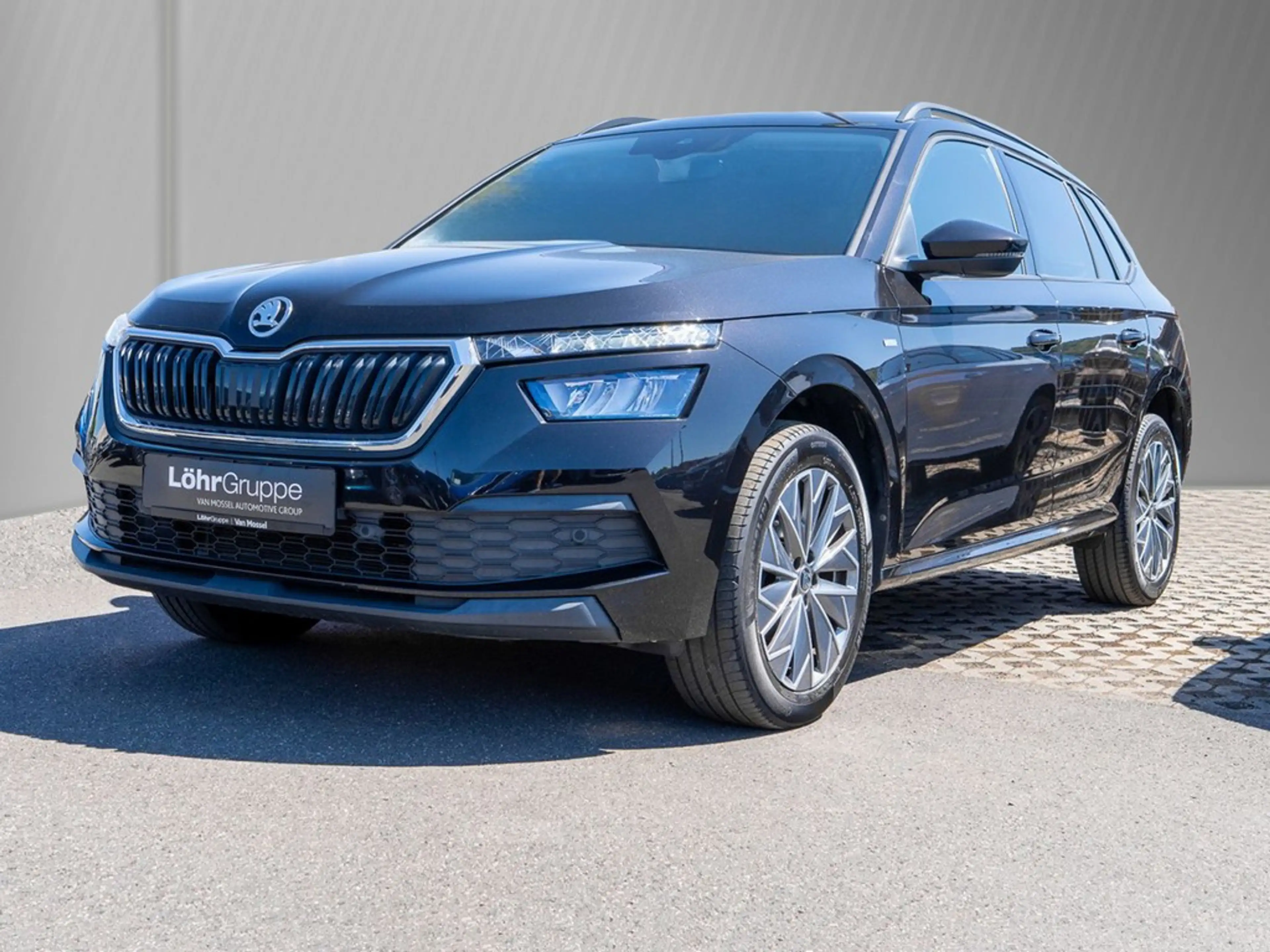 Skoda Kamiq 1.5 TSI Tour LED, SmartLink — photo 2