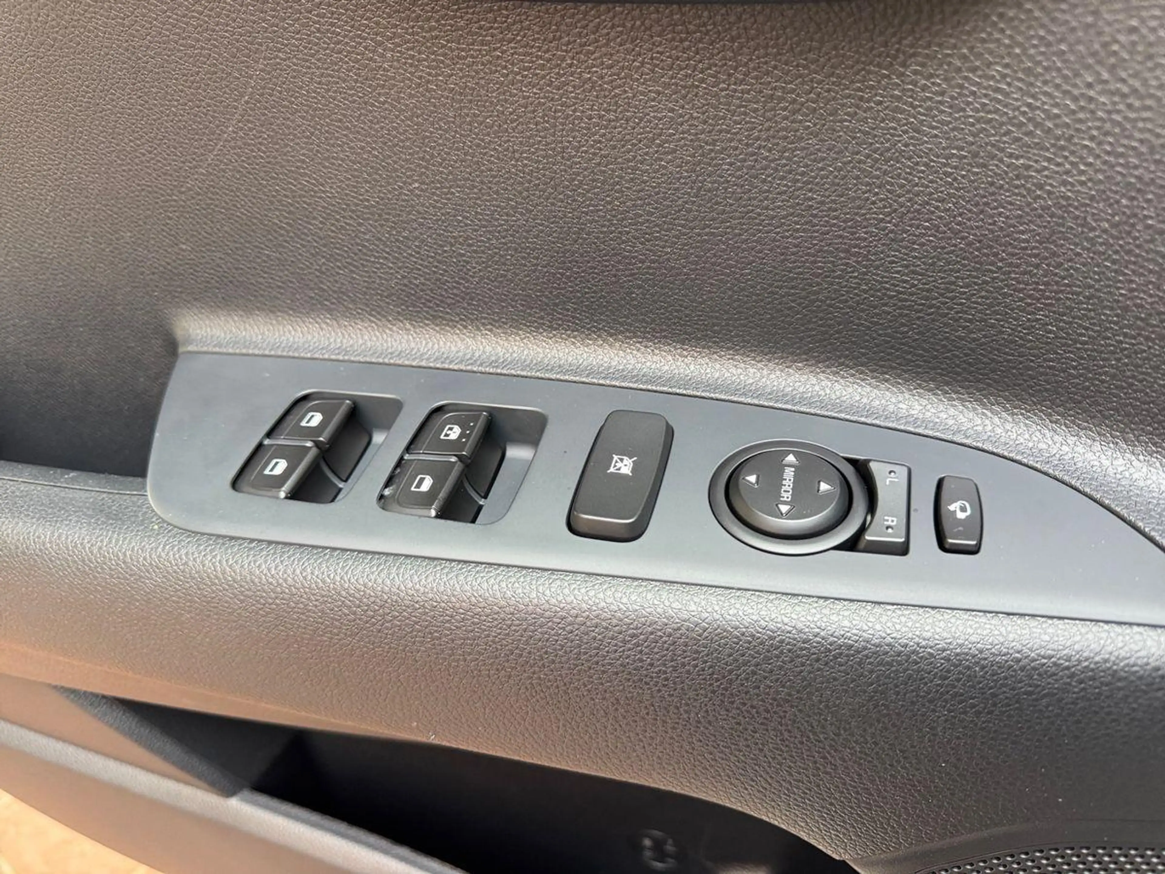 Kia Stonic Vision 1.0 TGDI 100 DCT Vision Navi Sitzheizung — photo 14