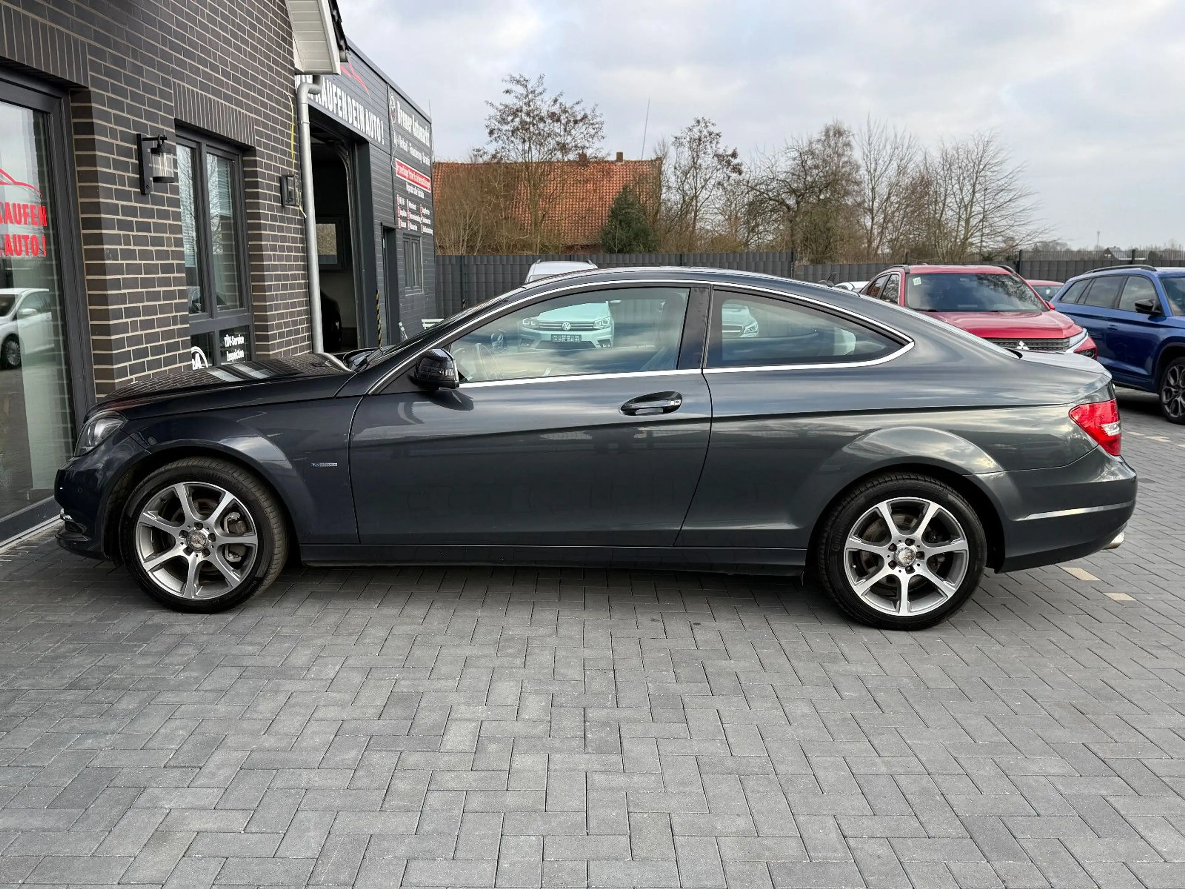 Mercedes-Benz C 250 Coupe CGI *Bi-Xenon*Leder*1H*PDC*SHZ*NAVI* — photo 7