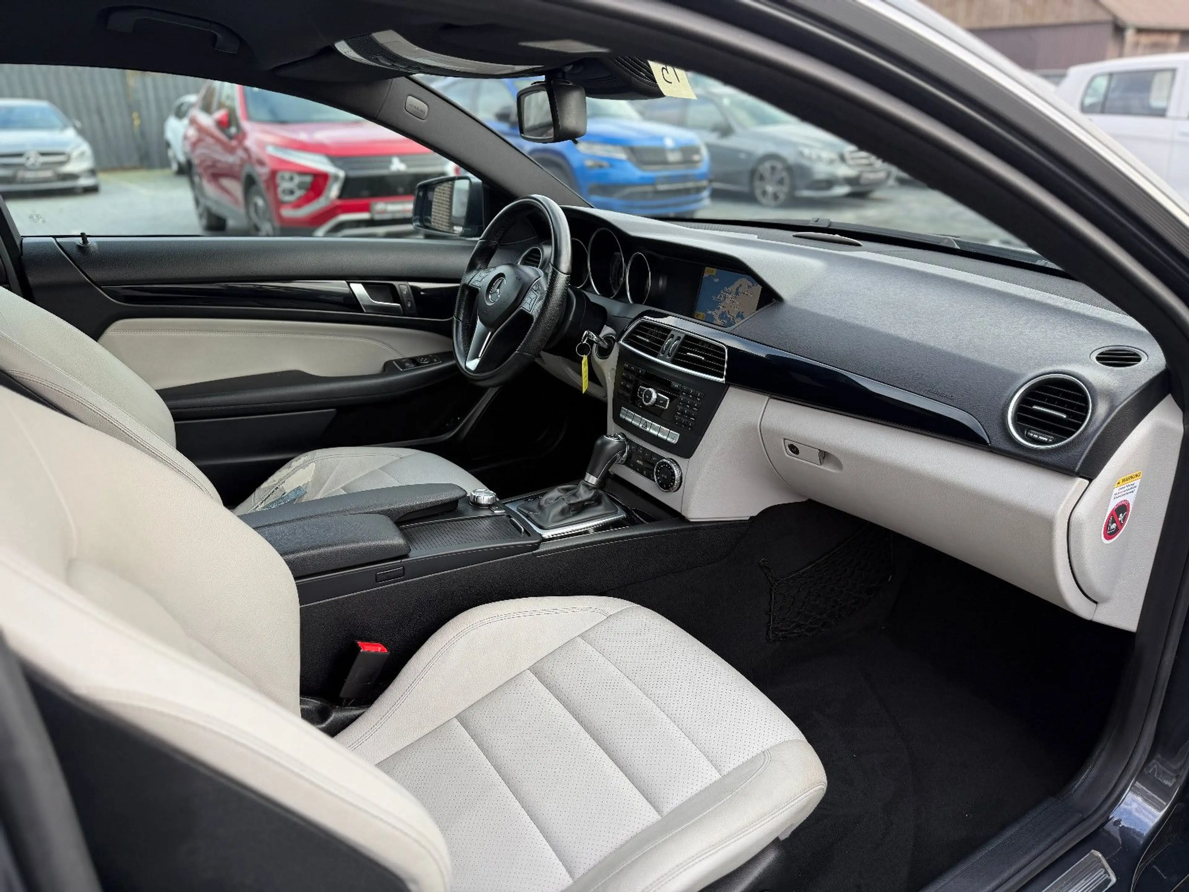 Mercedes-Benz C 250 Coupe CGI *Bi-Xenon*Leder*1H*PDC*SHZ*NAVI* — photo 12