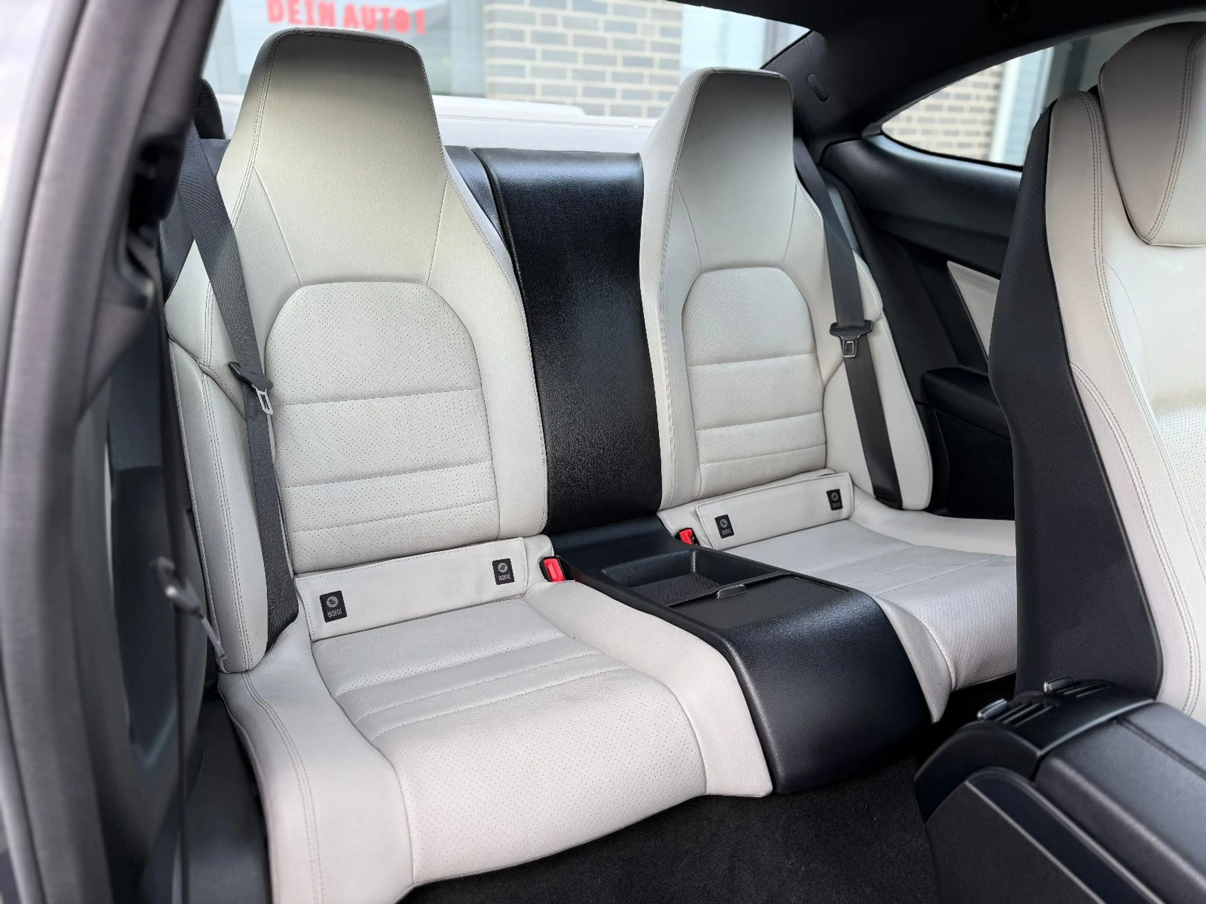 Mercedes-Benz C 250 Coupe CGI *Bi-Xenon*Leder*1H*PDC*SHZ*NAVI* — photo 13