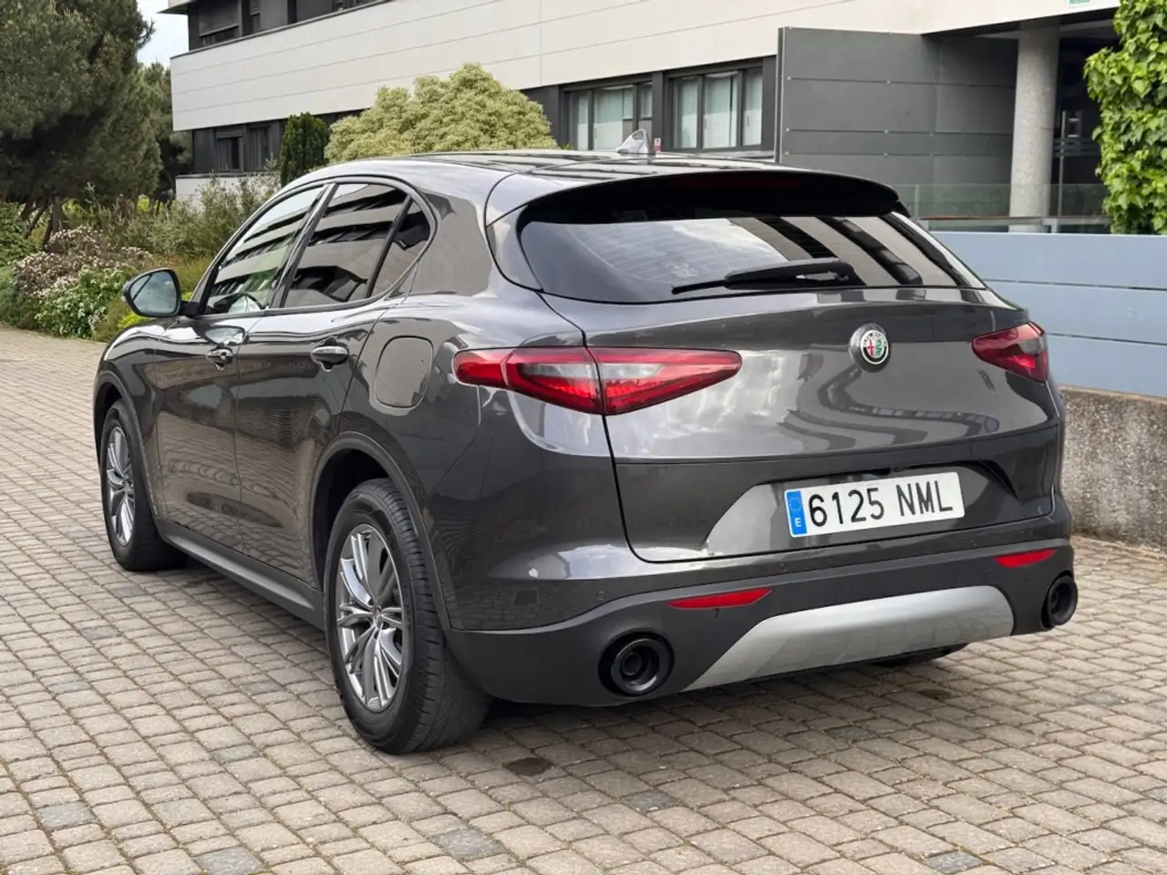 Alfa Romeo Stelvio 2022 — фото 8