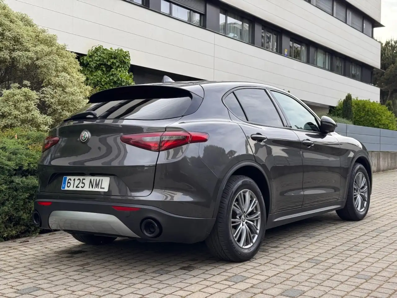Alfa Romeo Stelvio 2022 — фото 7