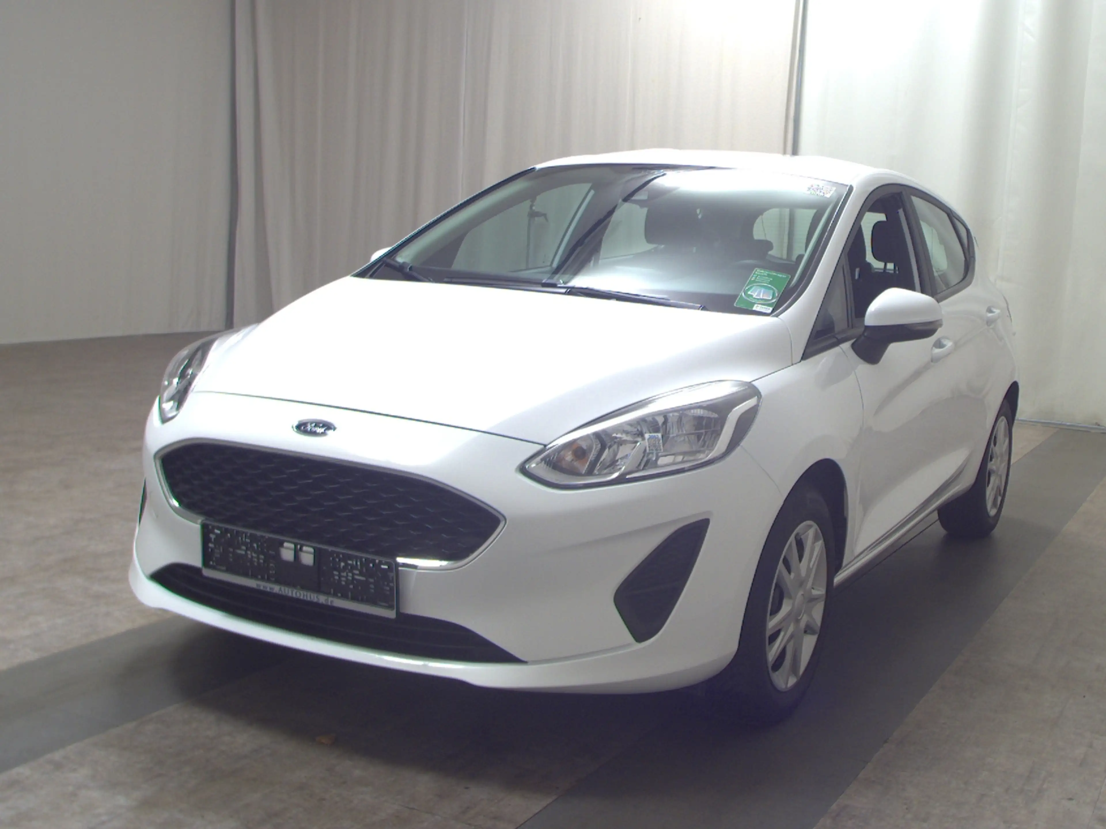 Ford Fiesta — photo 2