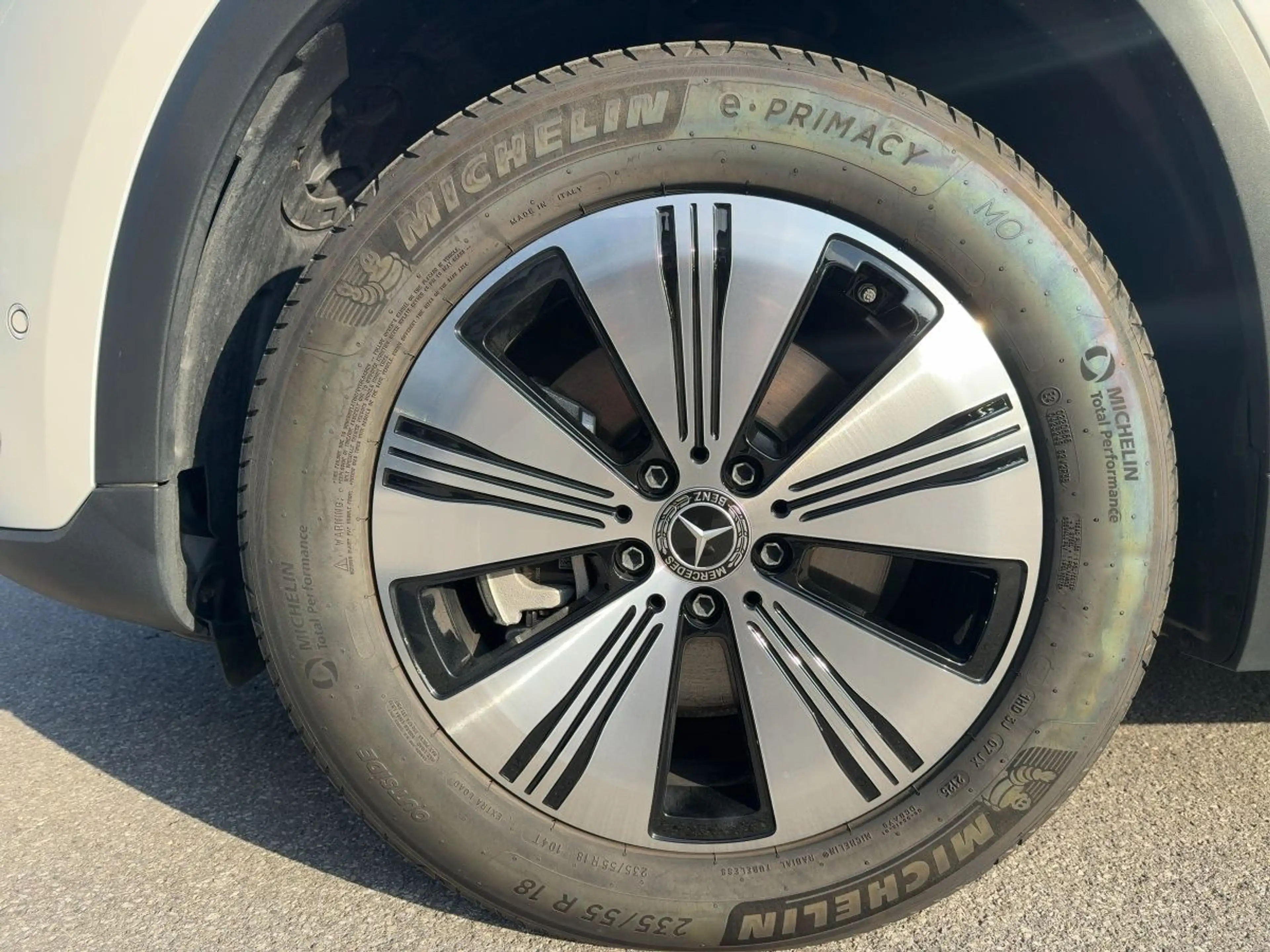 Mercedes-Benz EQA 250 + *Ambiente*Navi* — photo 13