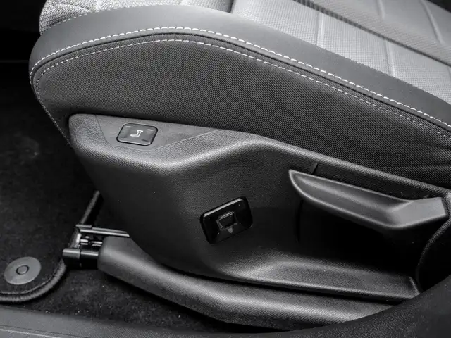 Opel Grandland view 13