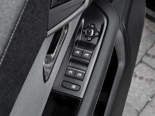 Opel Grandland view 12