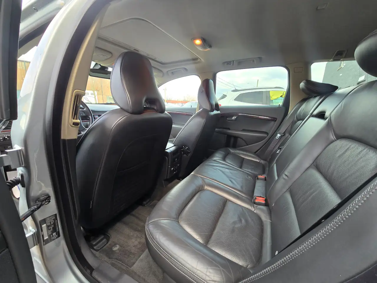 Volvo XC70 снимка Volvo XC70
