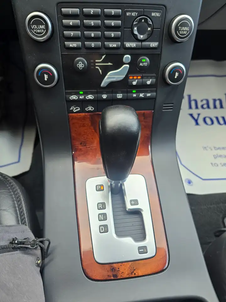 Volvo XC70 снимка Volvo XC70