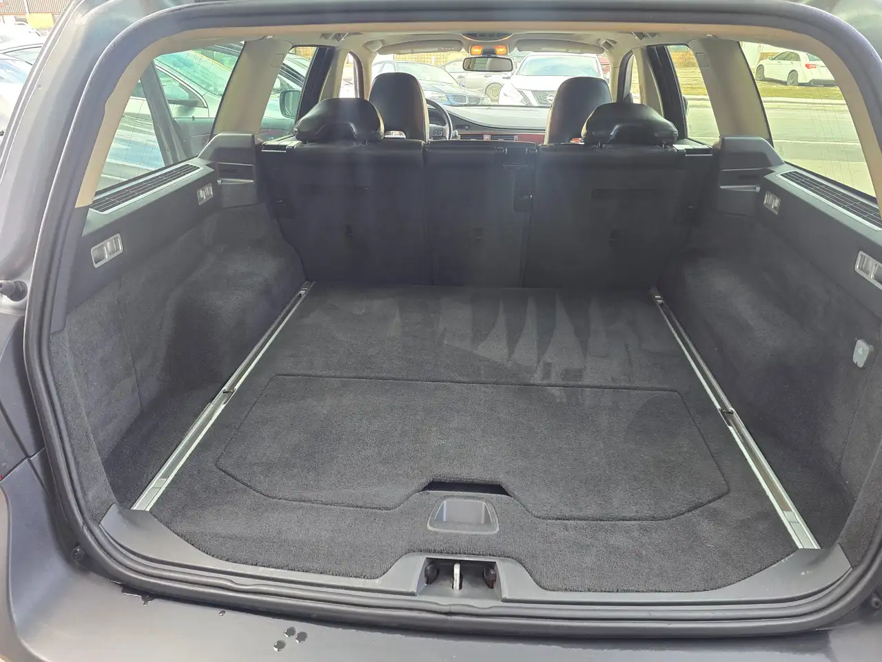 Volvo XC70 снимка Volvo XC70