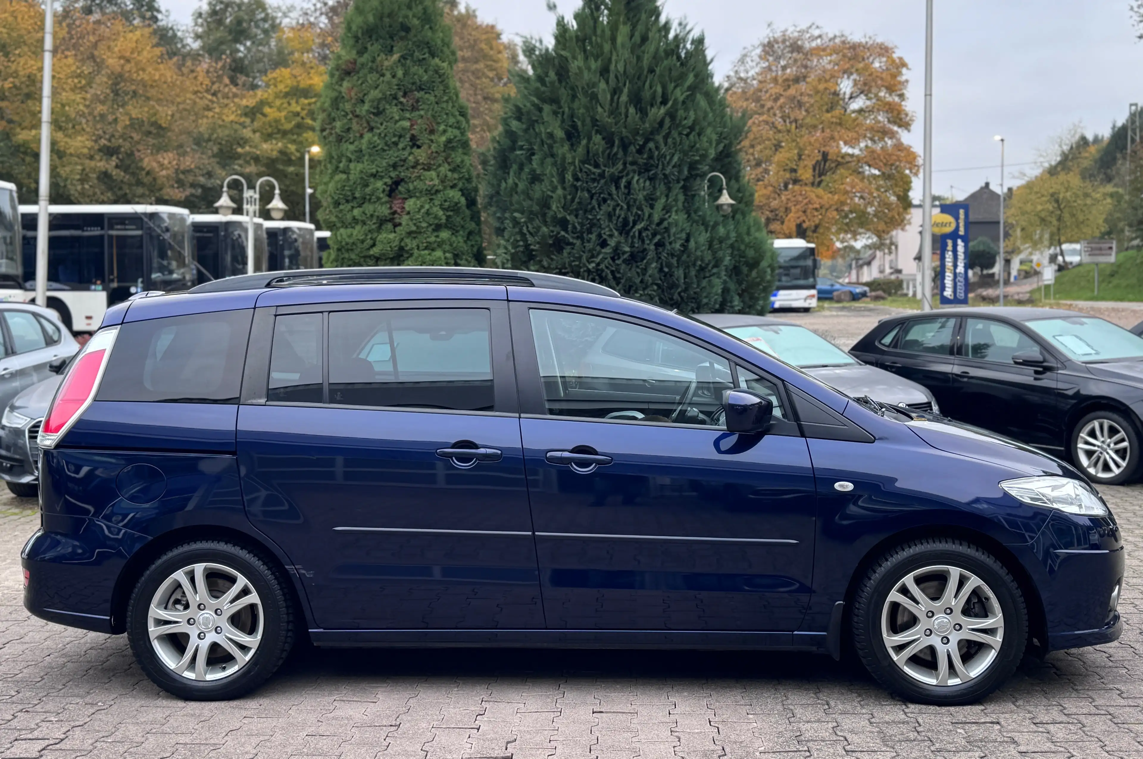 Mazda 5 2.0 Top*7-Sitze*Xenon*AHK*SR/WR-Alu*Tüv 03/27 — photo 9