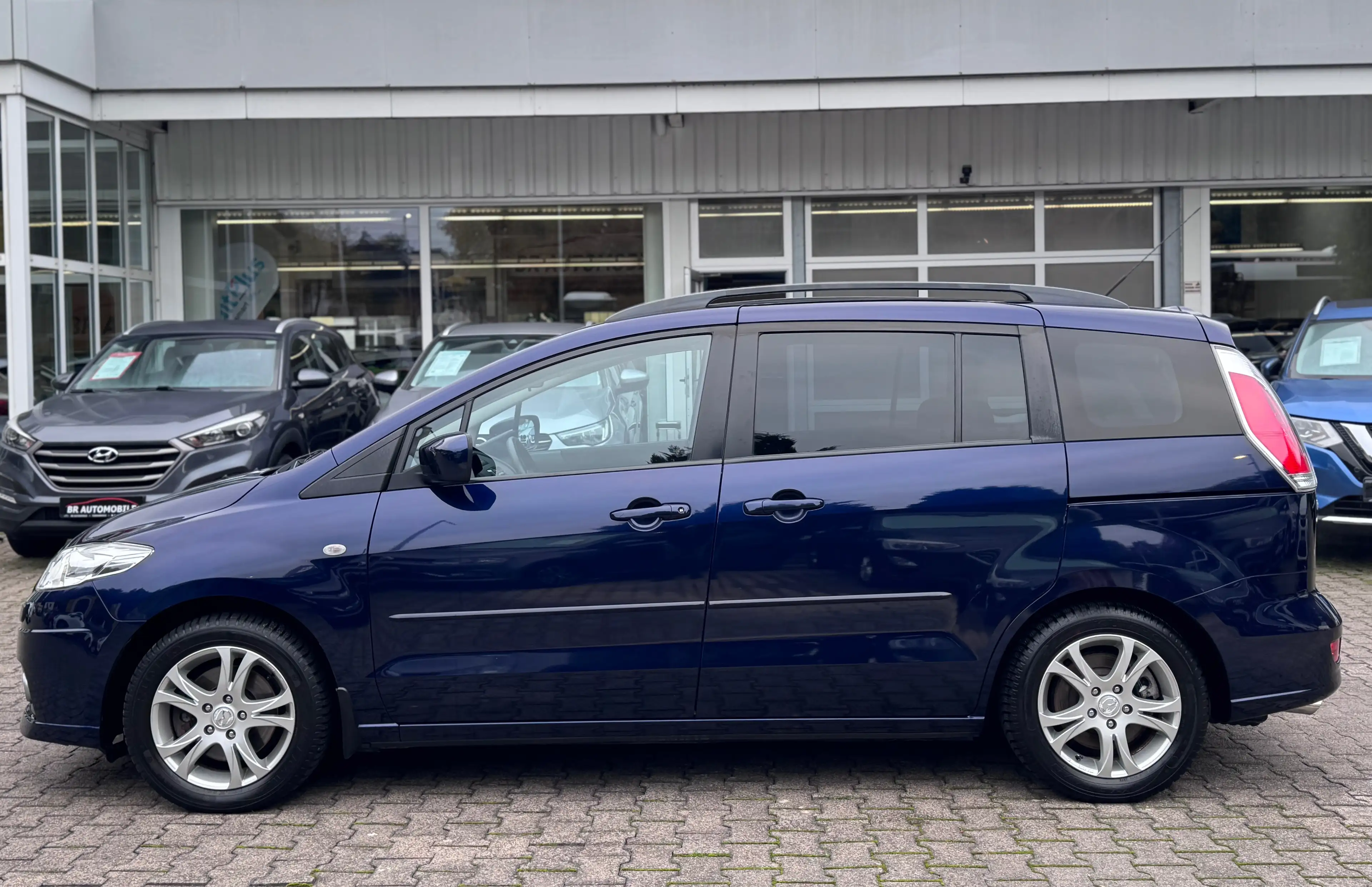 Mazda 5 2.0 Top*7-Sitze*Xenon*AHK*SR/WR-Alu*Tüv 03/27 — photo 8