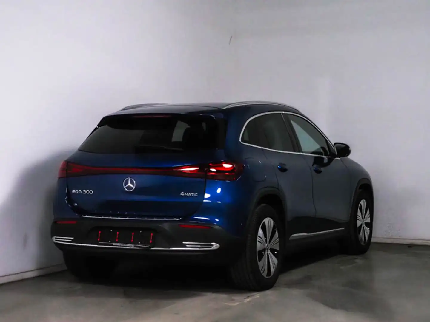 Mercedes-Benz EQA 300 4M *Progressive Advanced*AHK*Memory*Kam* Blau - 2