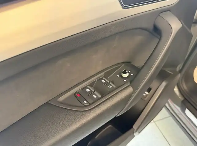 Audi Q5 view 23