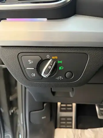 Audi Q5 view 17