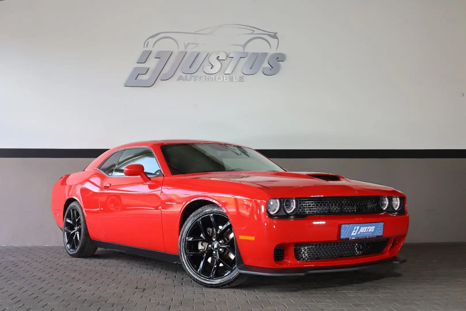 Dodge Challenger 5.7 R/T/KAMERA/BTH/MFL/SHZ/AMBIE/R20 Rot - 1