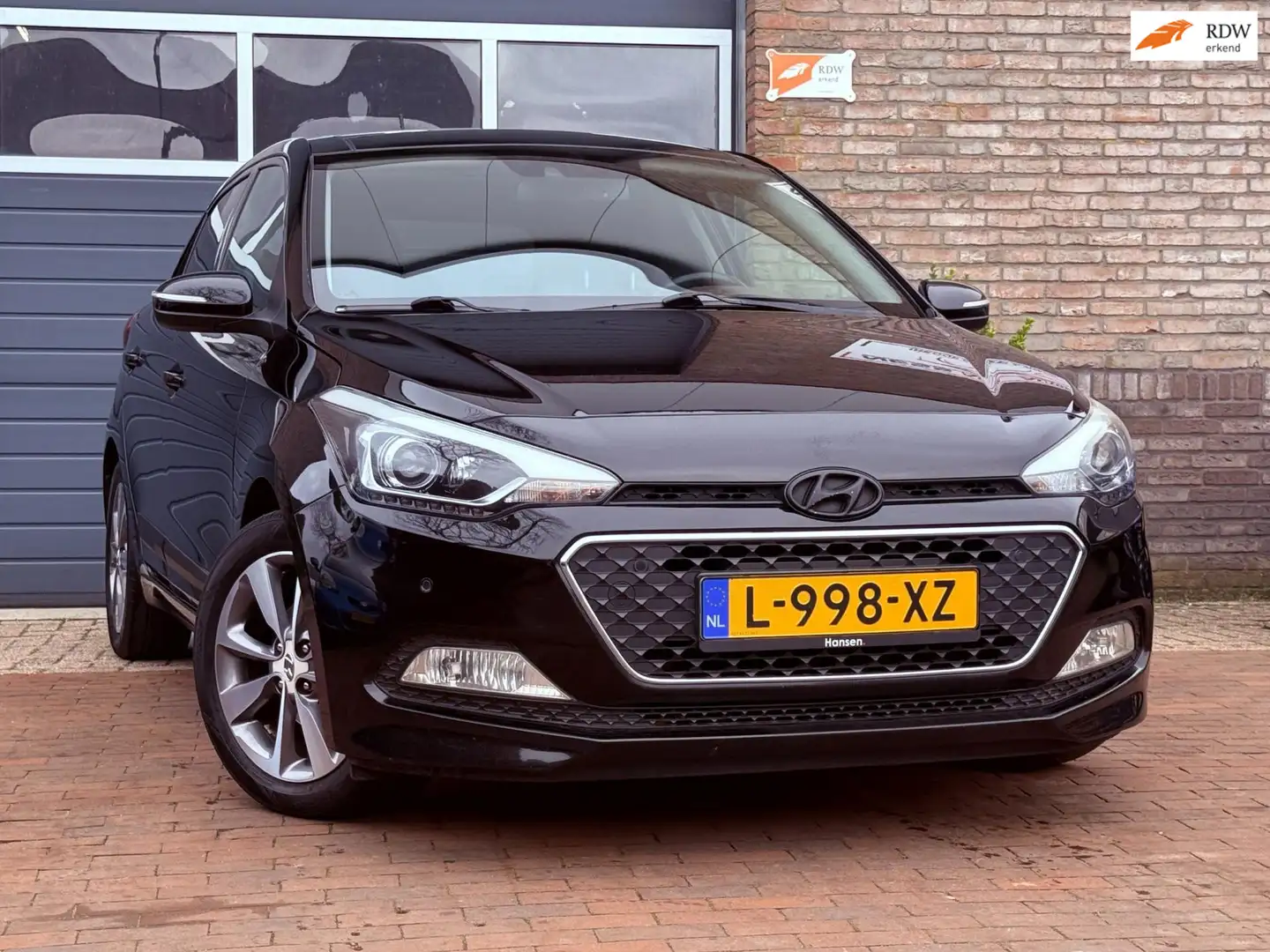 Hyundai i20 1.2 HP i-Motion Premium|Panoramadak Negro - 1