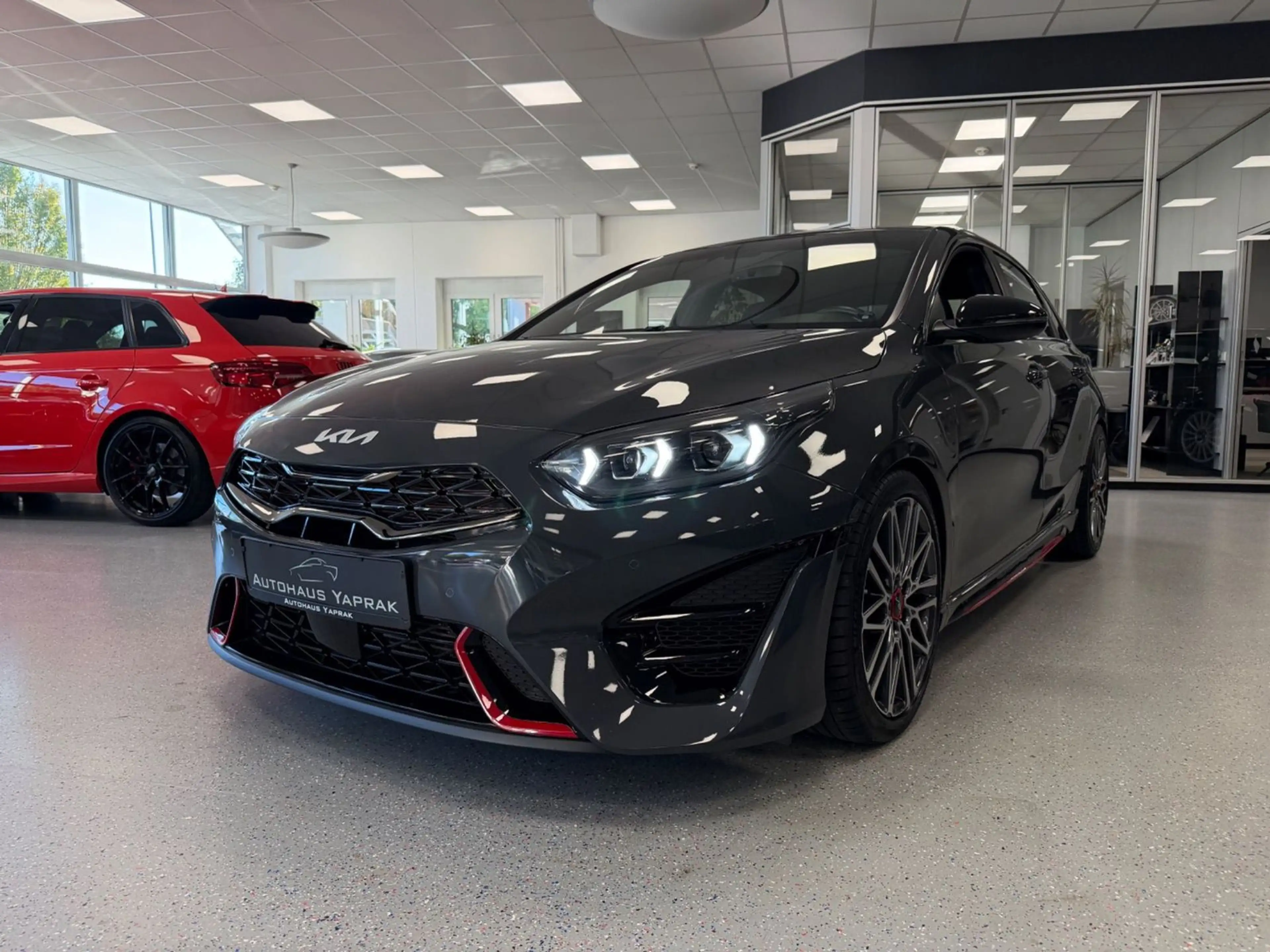 Kia Ceed / cee'd 1.6T-GDI GT|H&R|JBL|Virtual|Garan. — photo 4