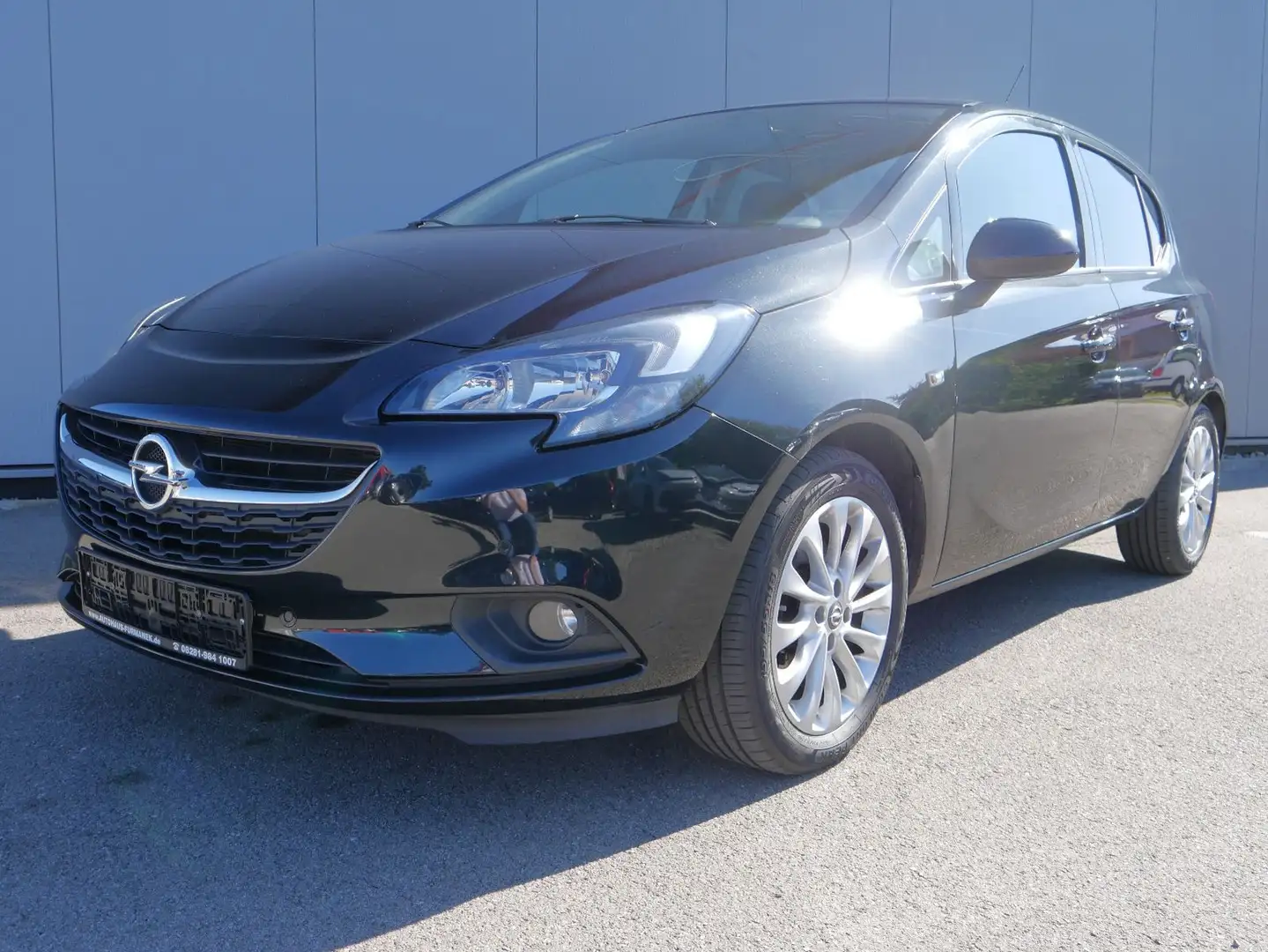 Opel Corsa E 1.4 Turbo Edition Schwarz - 1