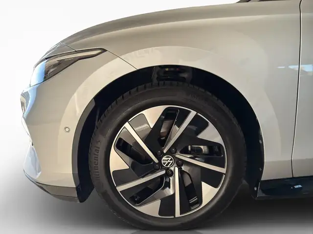 Volkswagen Id.7 view 8
