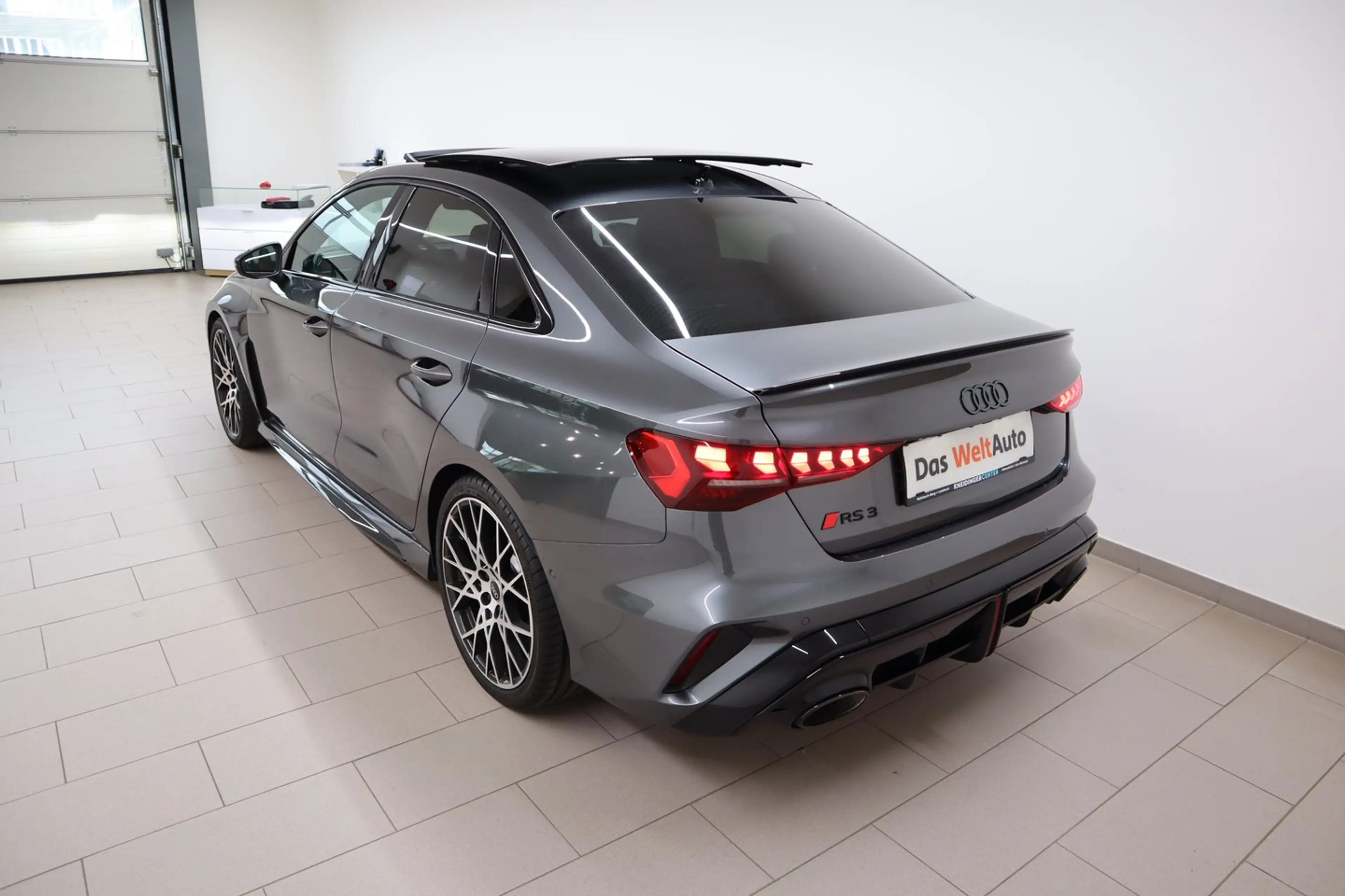 Audi RS3 Audi RS 3 Limousine — photo 5