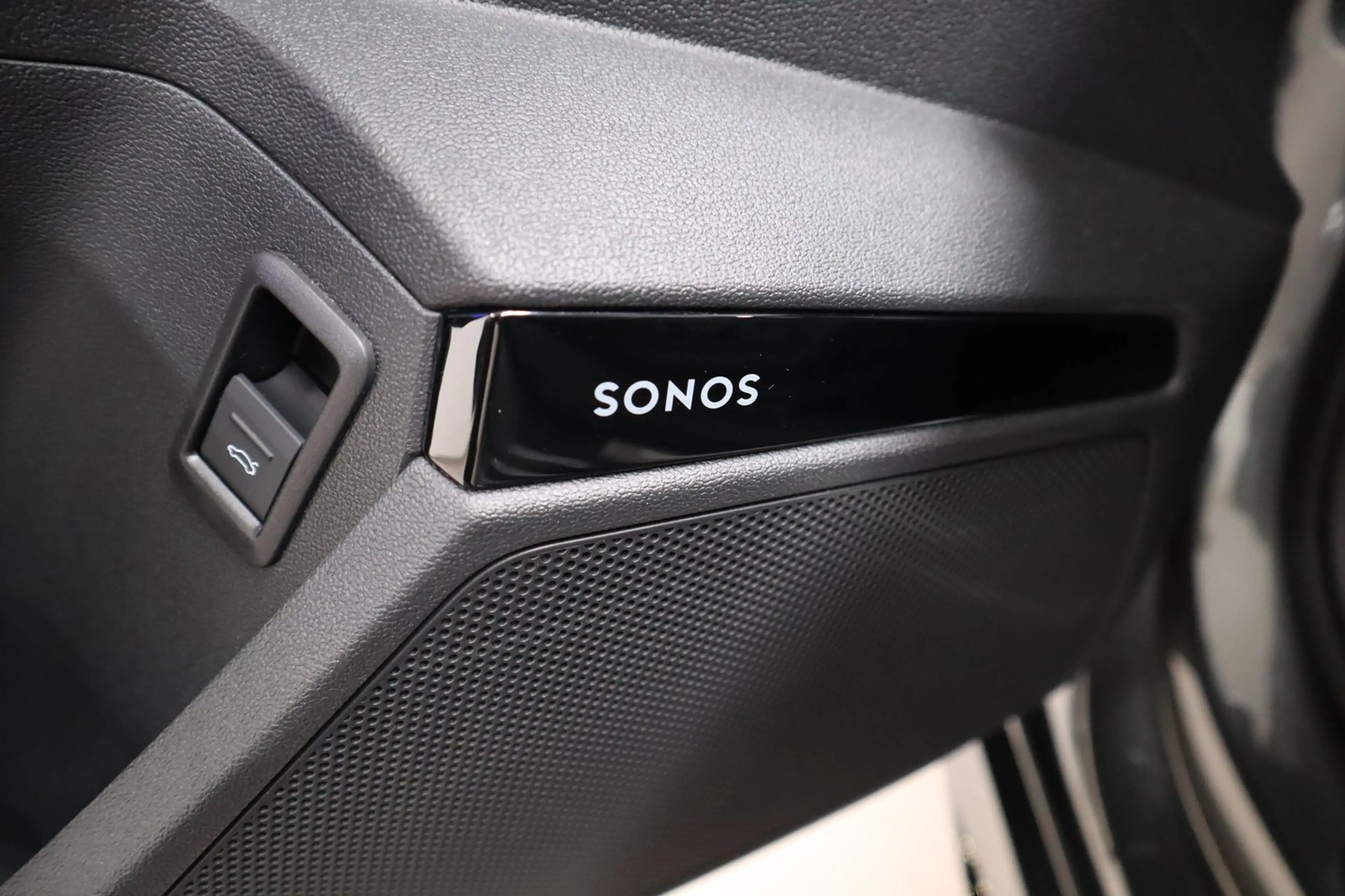 Audi RS3 Audi RS 3 Limousine — photo 11
