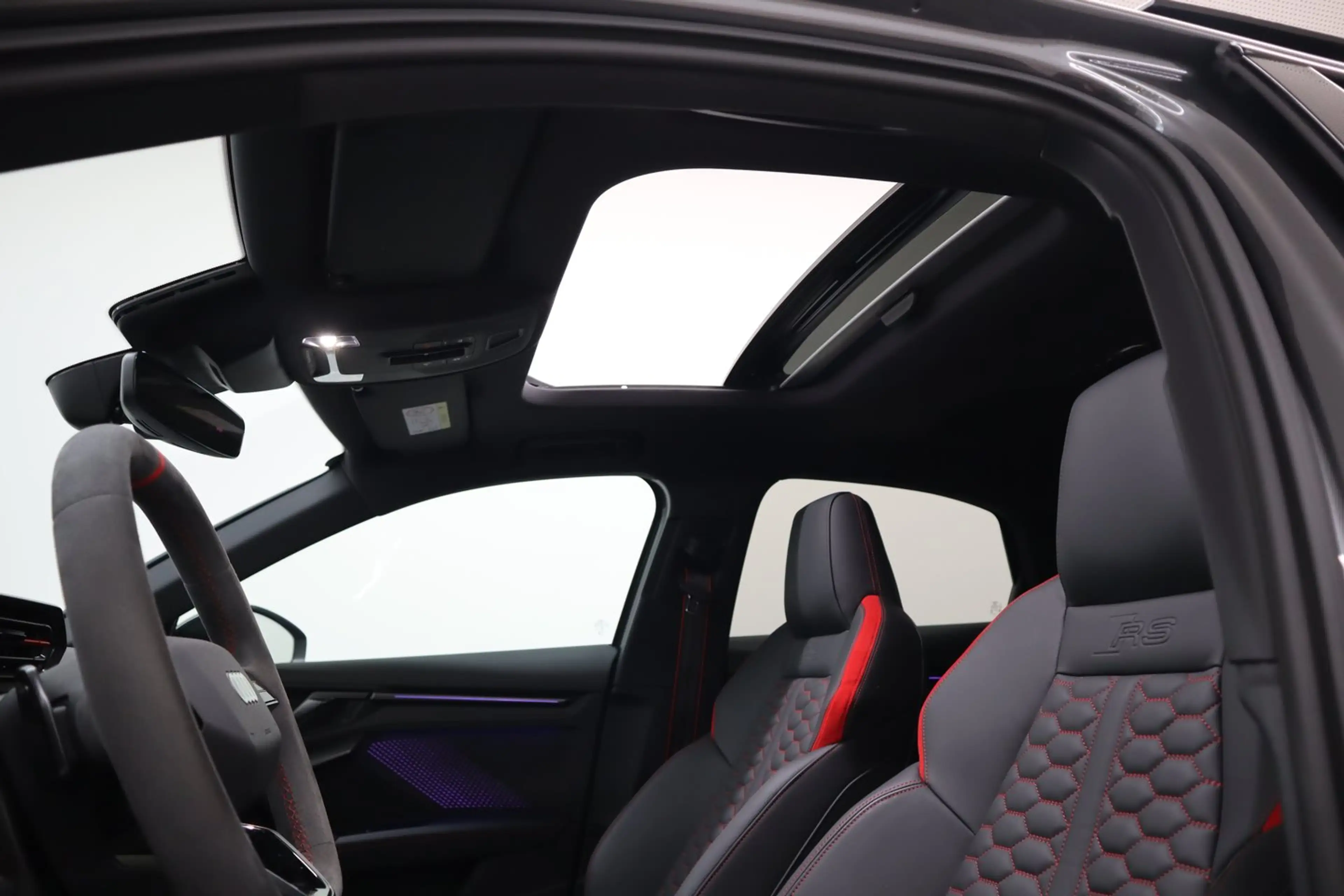 Audi RS3 Audi RS 3 Limousine — photo 12