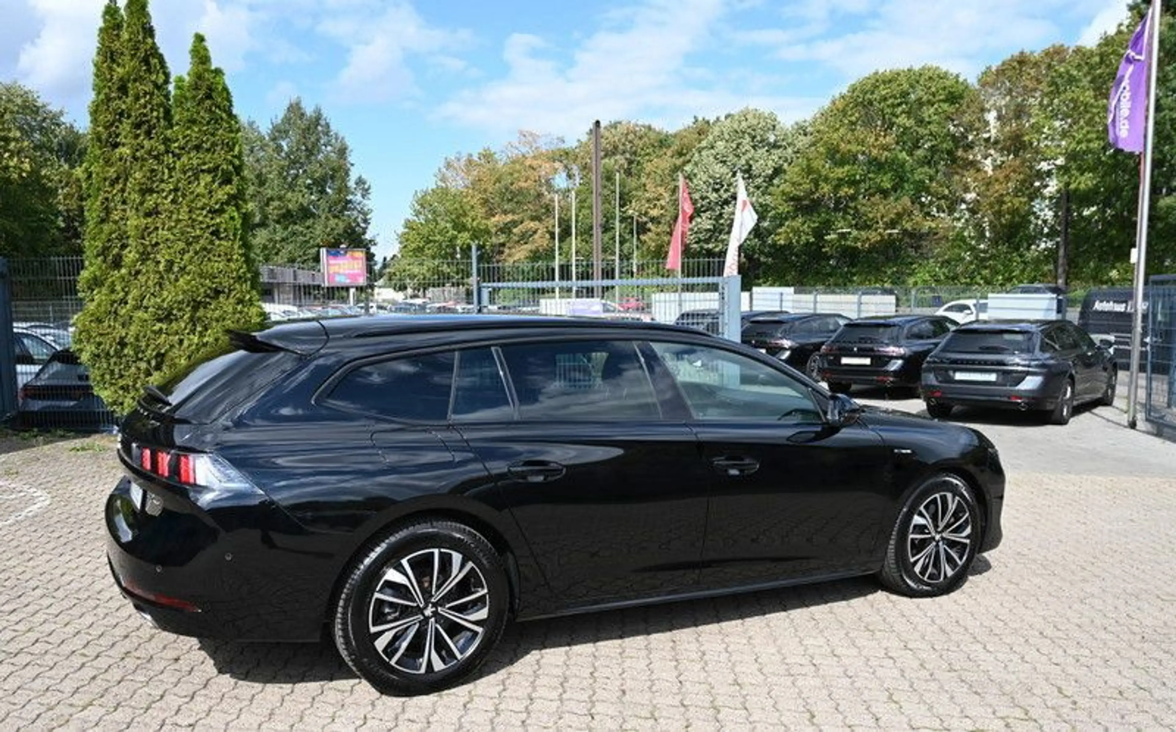 Peugeot 508 SW Hybrid 225 Allure Pack Navi 1.Hd — photo 6
