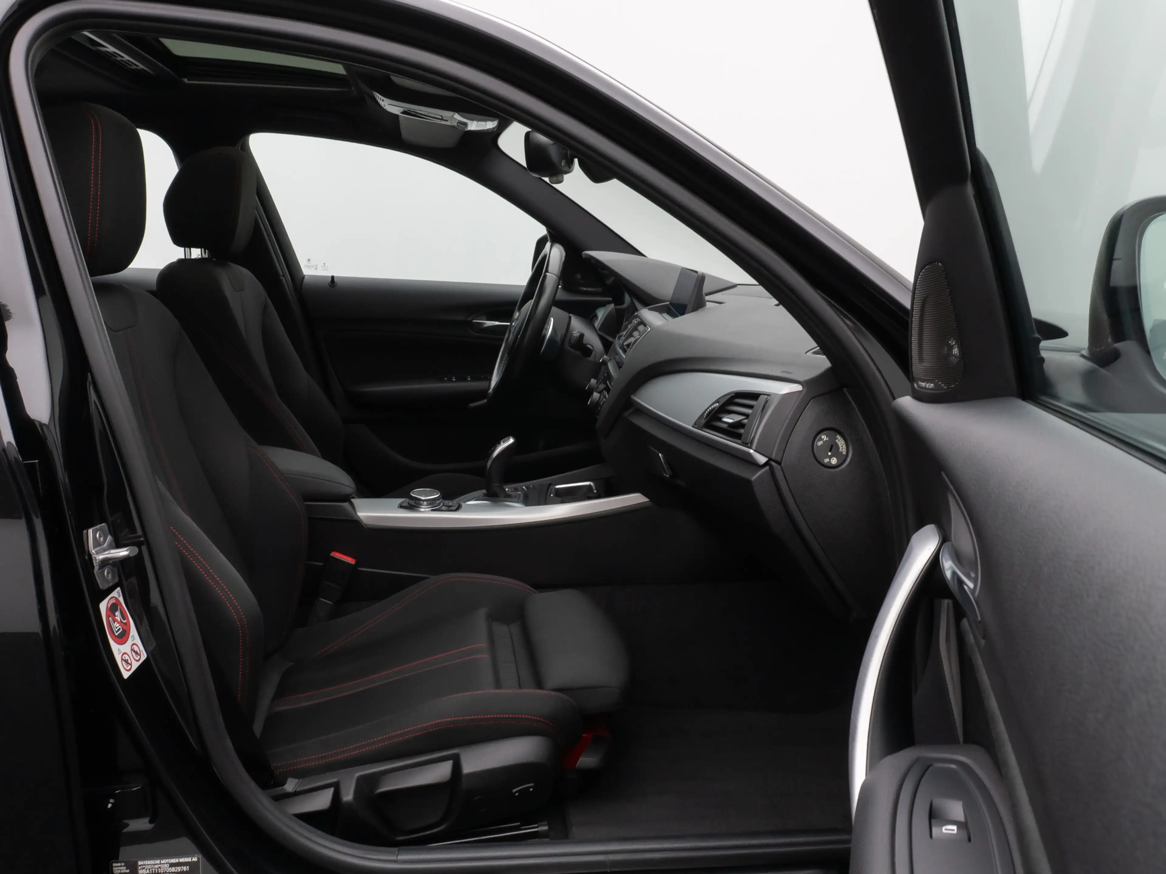 BMW 120 Sport Line Glasdach H K PDC LED Komfort — photo 24