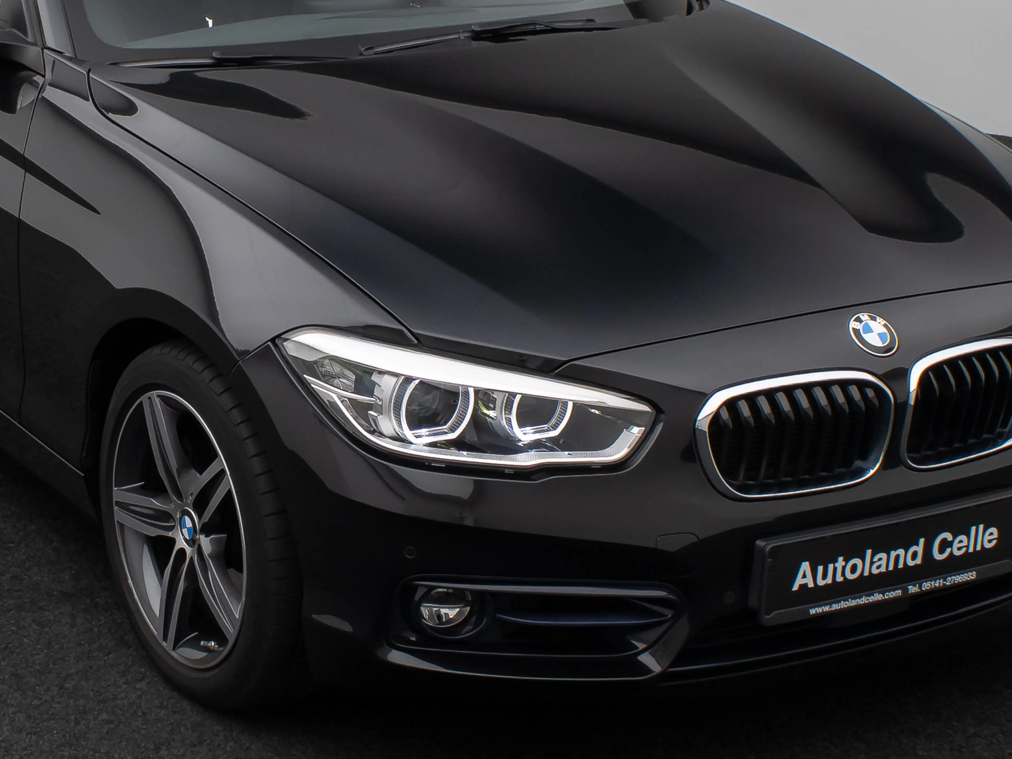 BMW 120 Sport Line Glasdach H K PDC LED Komfort — photo 18